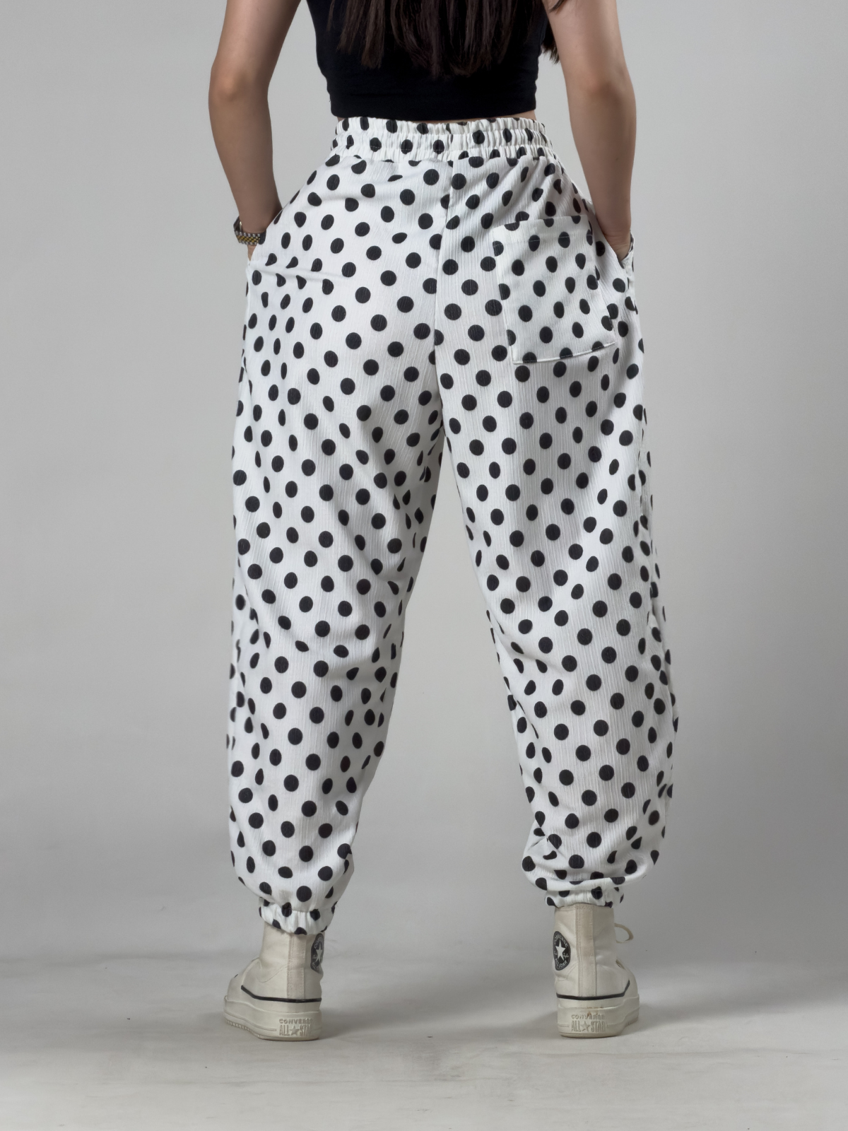 Beyaz Puantiyeli Kadın Jogger Pantolon COC3258