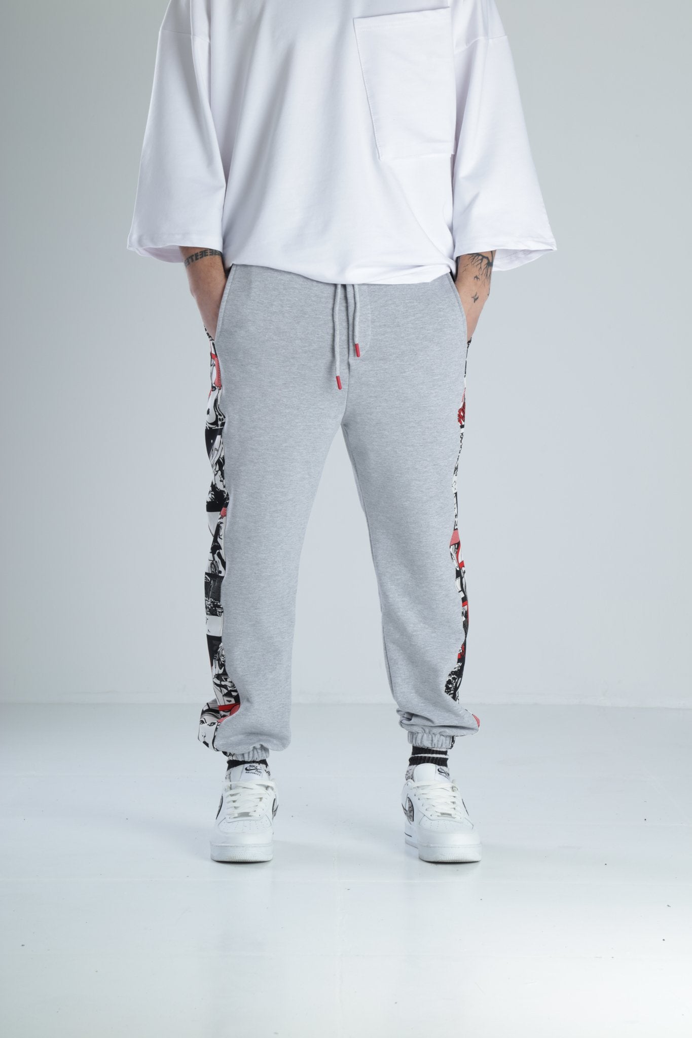 Çizgi Roman Detaylı Gri Jogger Pantolon COC1371