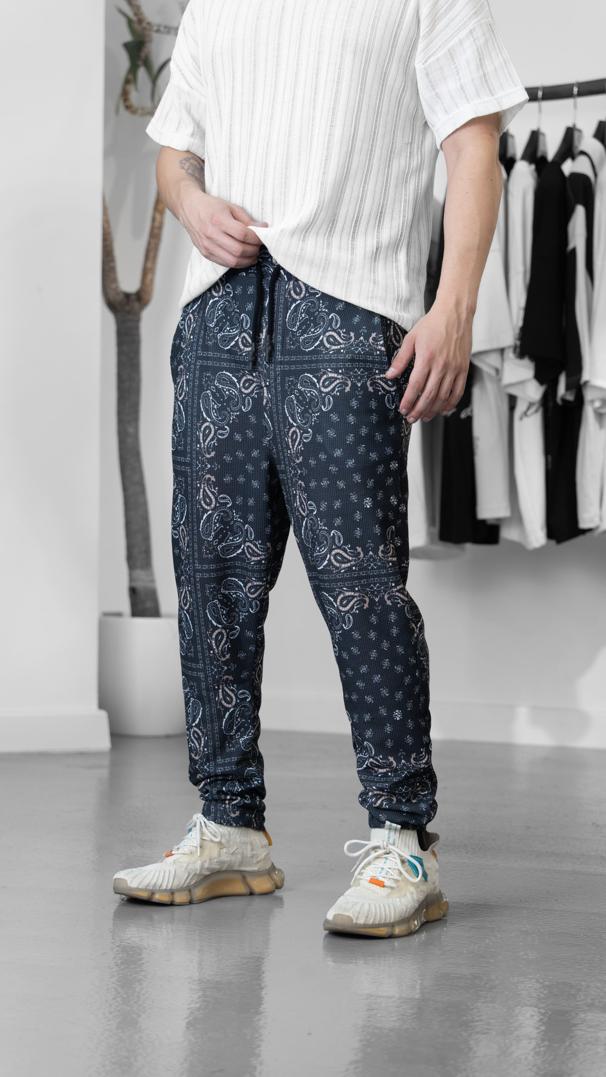 Çiçek Desenli Jogger Pantolon COC1239