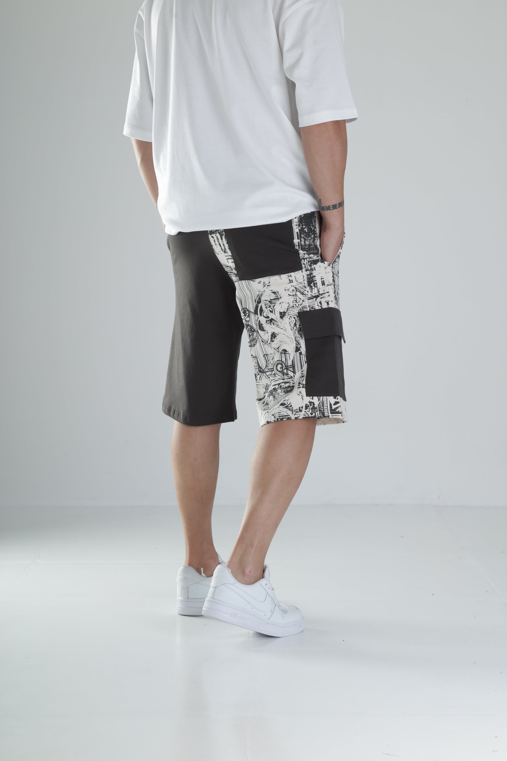 Desenli Tasarım Haki Şort COC1489