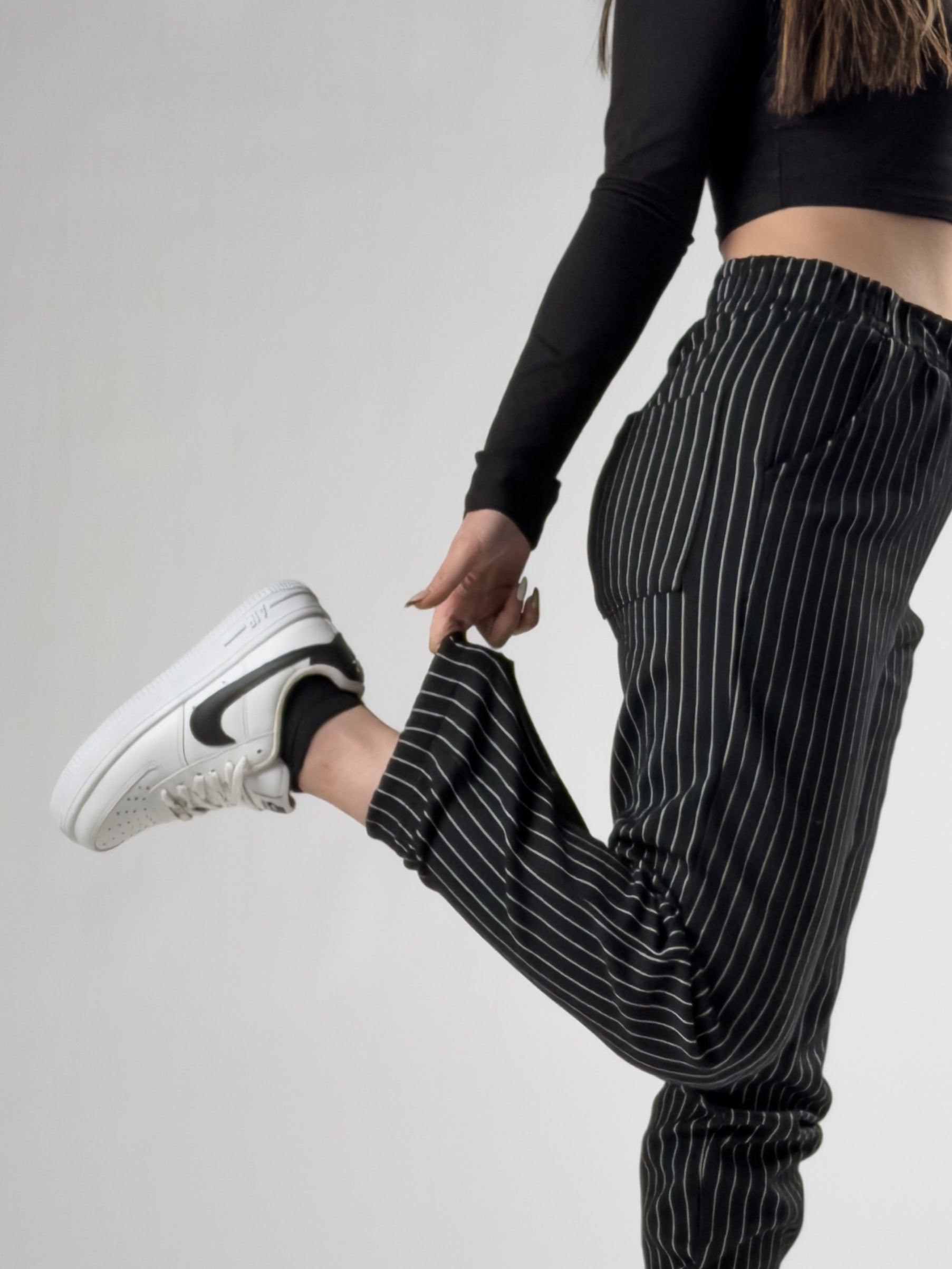 Dik Çizgili Kemerli Siyah Kadın Jogger Pantolon COC2757