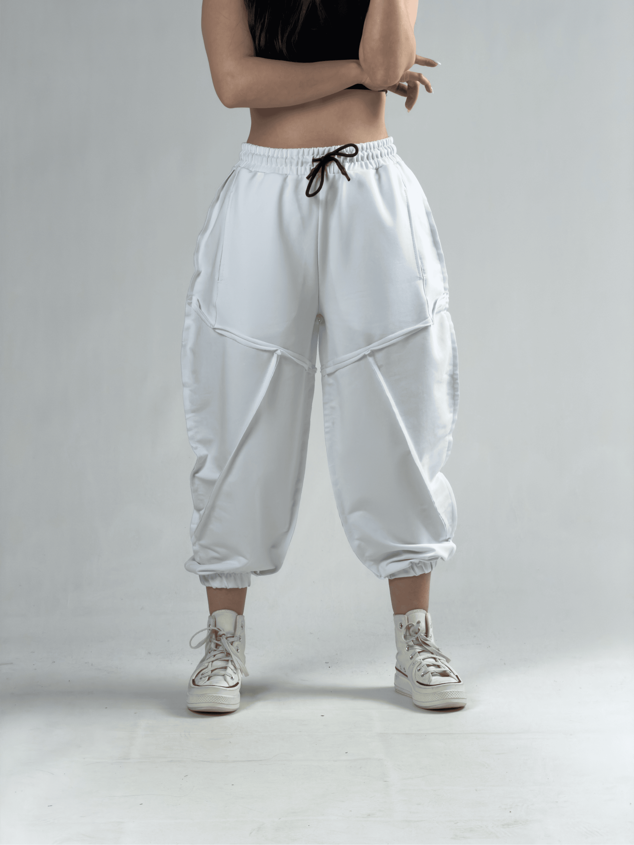 Dikiş Detaylı Beyaz Kadın Jogger Pantolon COC3149