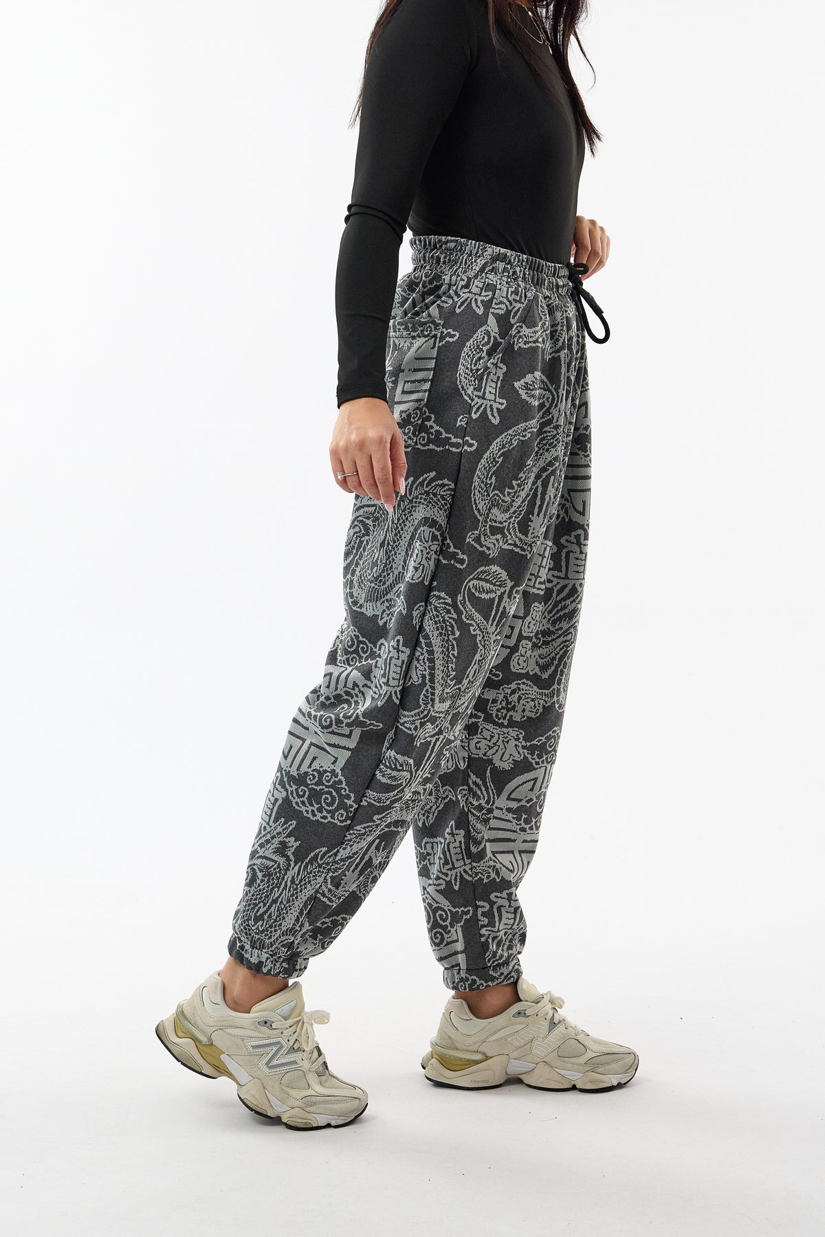 Dragon Baskılı Esnek Bel Rahat Kesim Jogger Kadın Pantolon COC3706