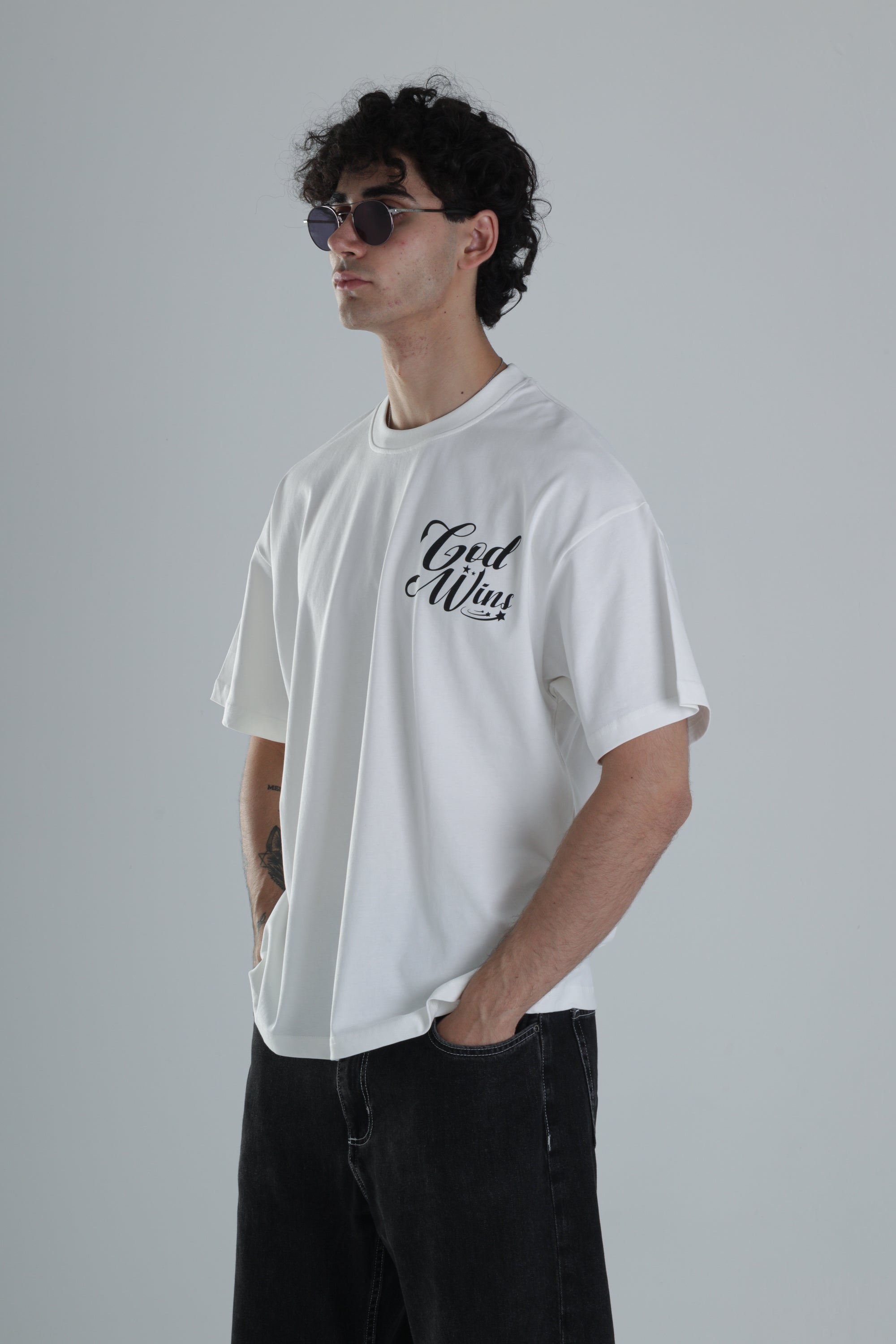 God Wins Beyaz Oversize Tasarım T-Shirt COC1388