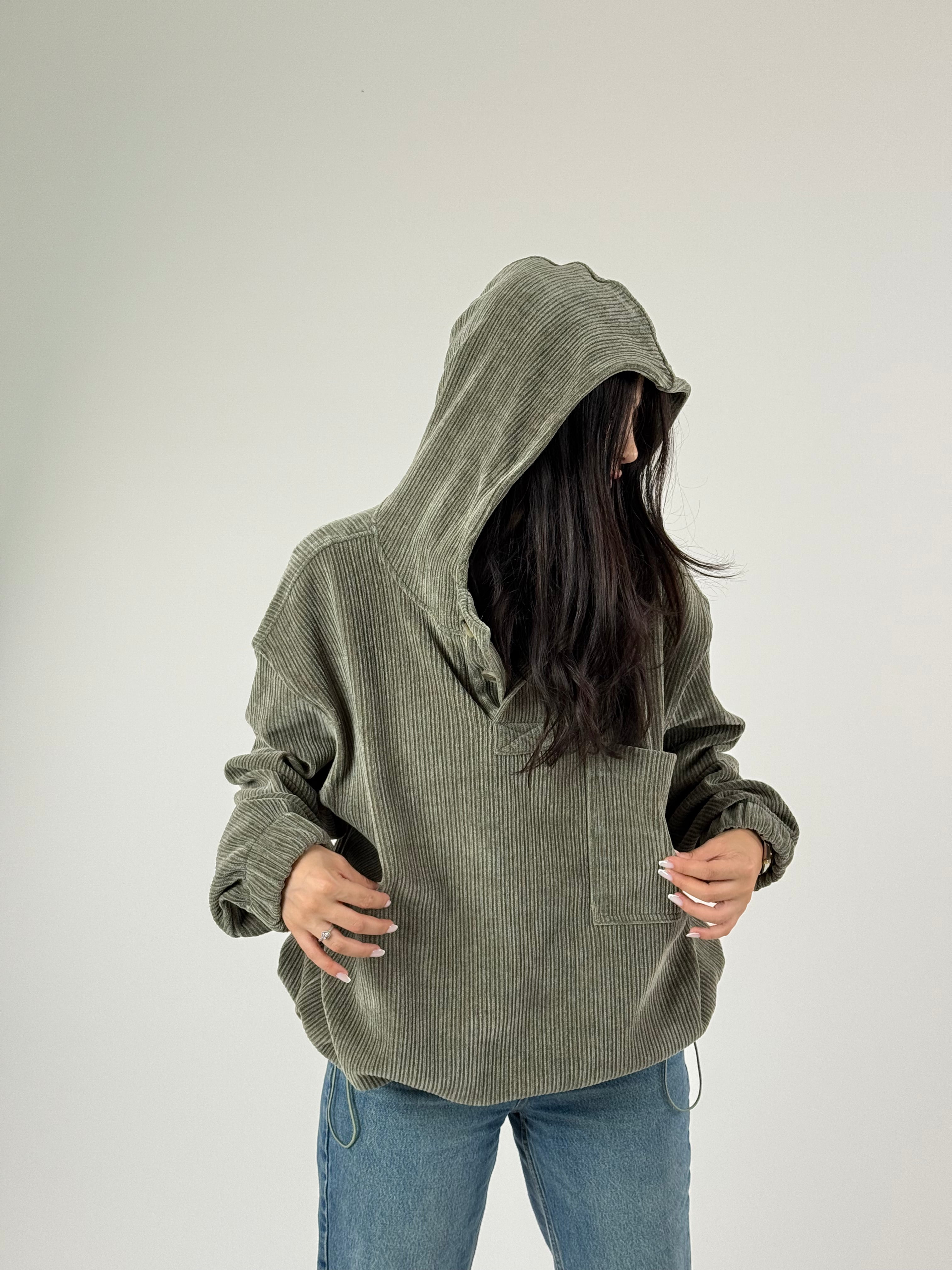 Kadife Dokulu Haki Oversize Kapüşonlu Kadın Sweatshirt COC1184