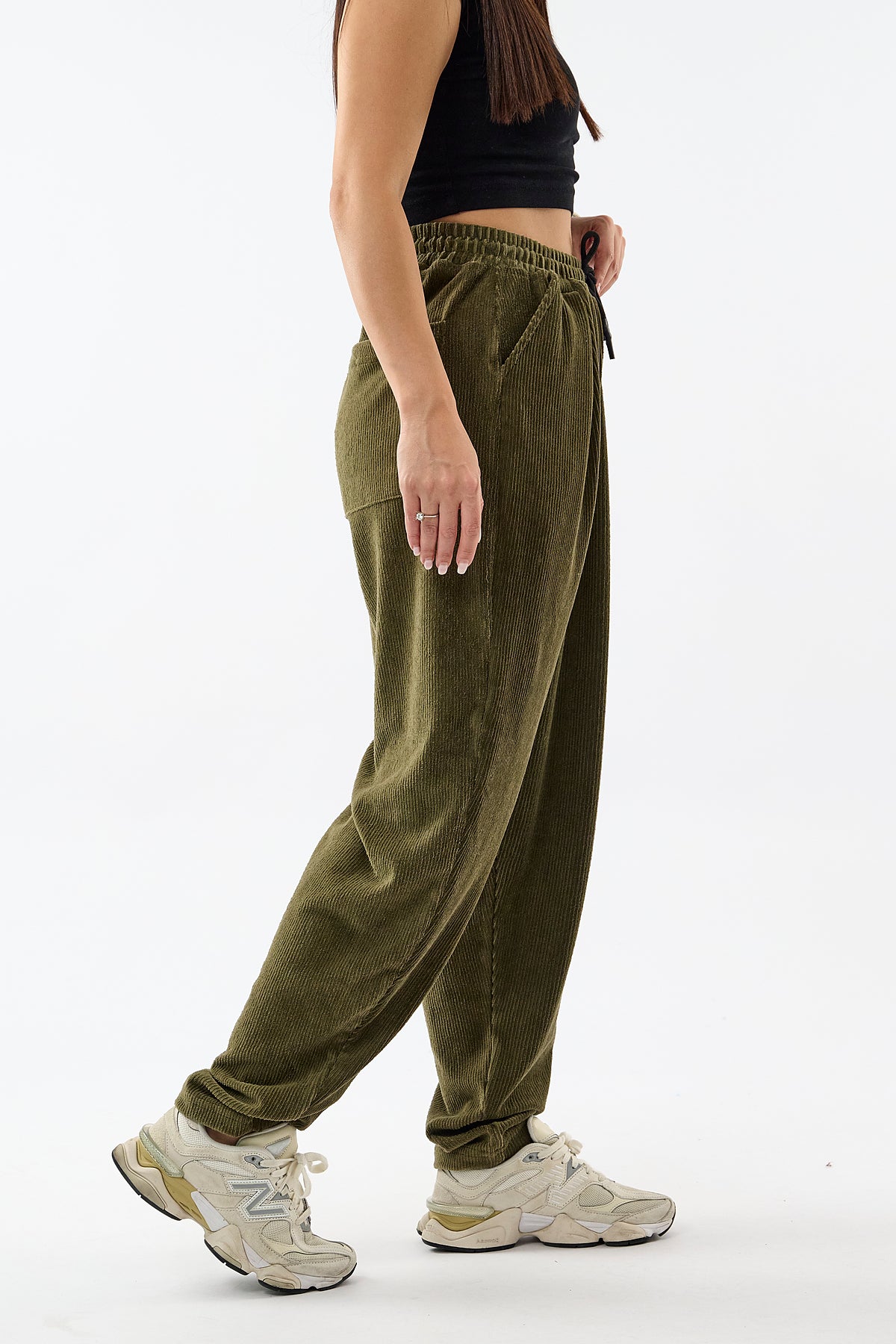 Kadife Pileli Haki Jogger Kadın Pantolon COC3627