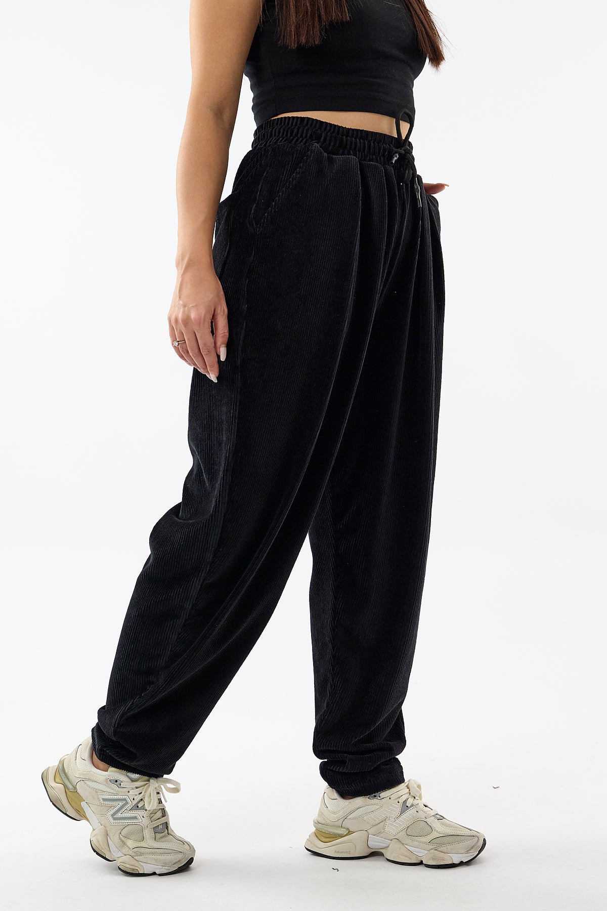 Kadife Pileli Siyah Jogger Kadın Pantolon COC3623