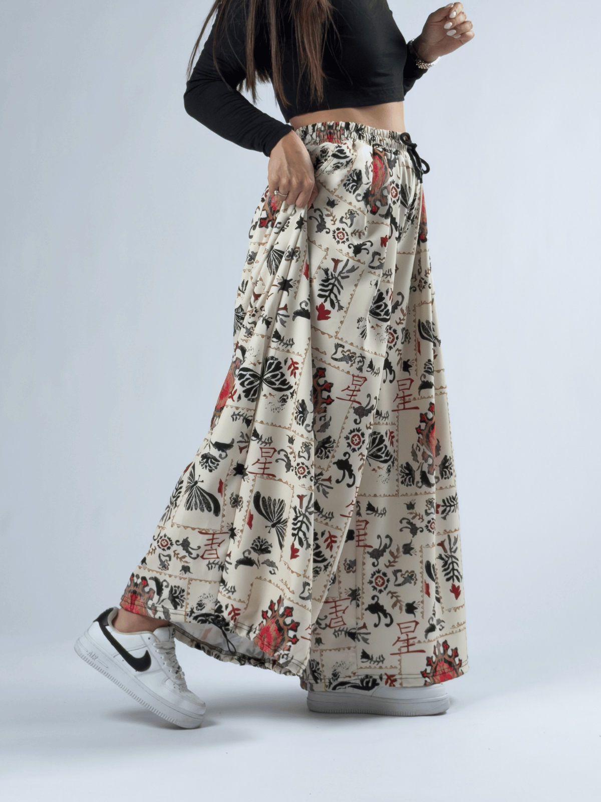 Kelebek Paça Ayarlamalı Süper Oversize Krem Kadın Pantolon COC3367