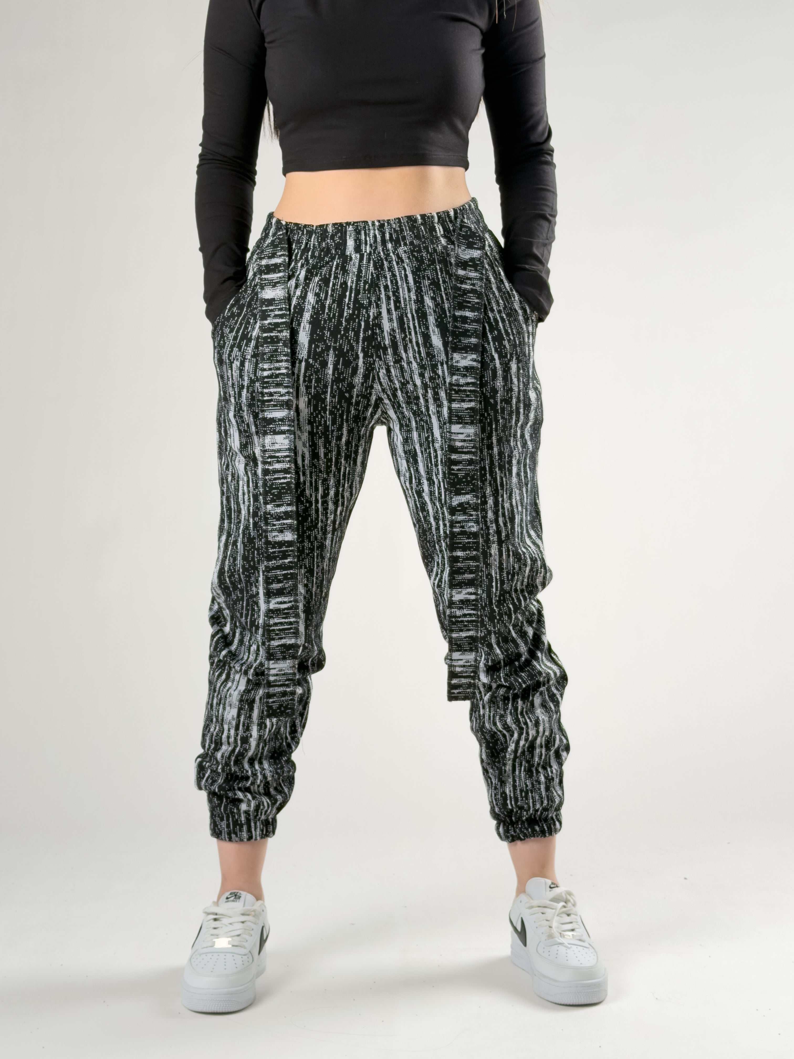 Matrix Desenli Kemerli Siyah Kadın Jogger Pantolon COC2764