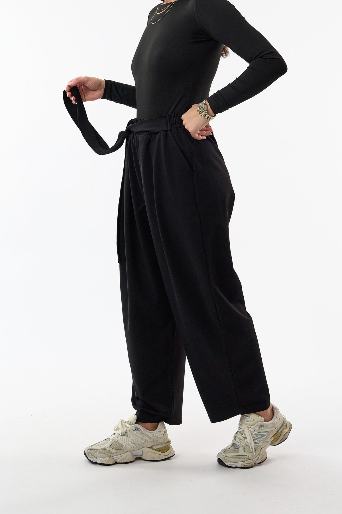 Kemerli Pileli Bel Lastikli Siyah Jogger Kadın Pantolon COC3683