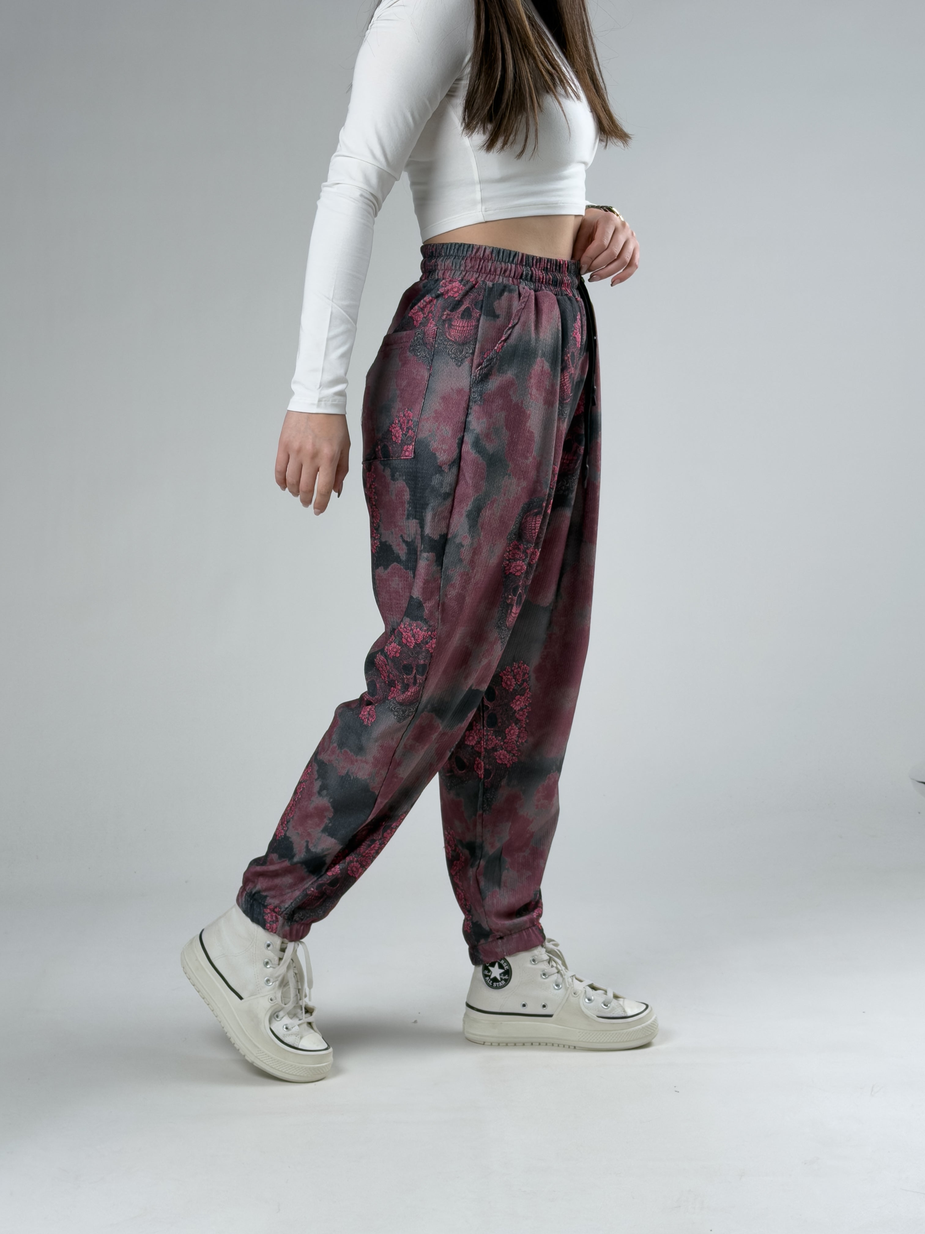 Pembe Kurukafa Desenli Kadın Jogger Pantolon COC2953