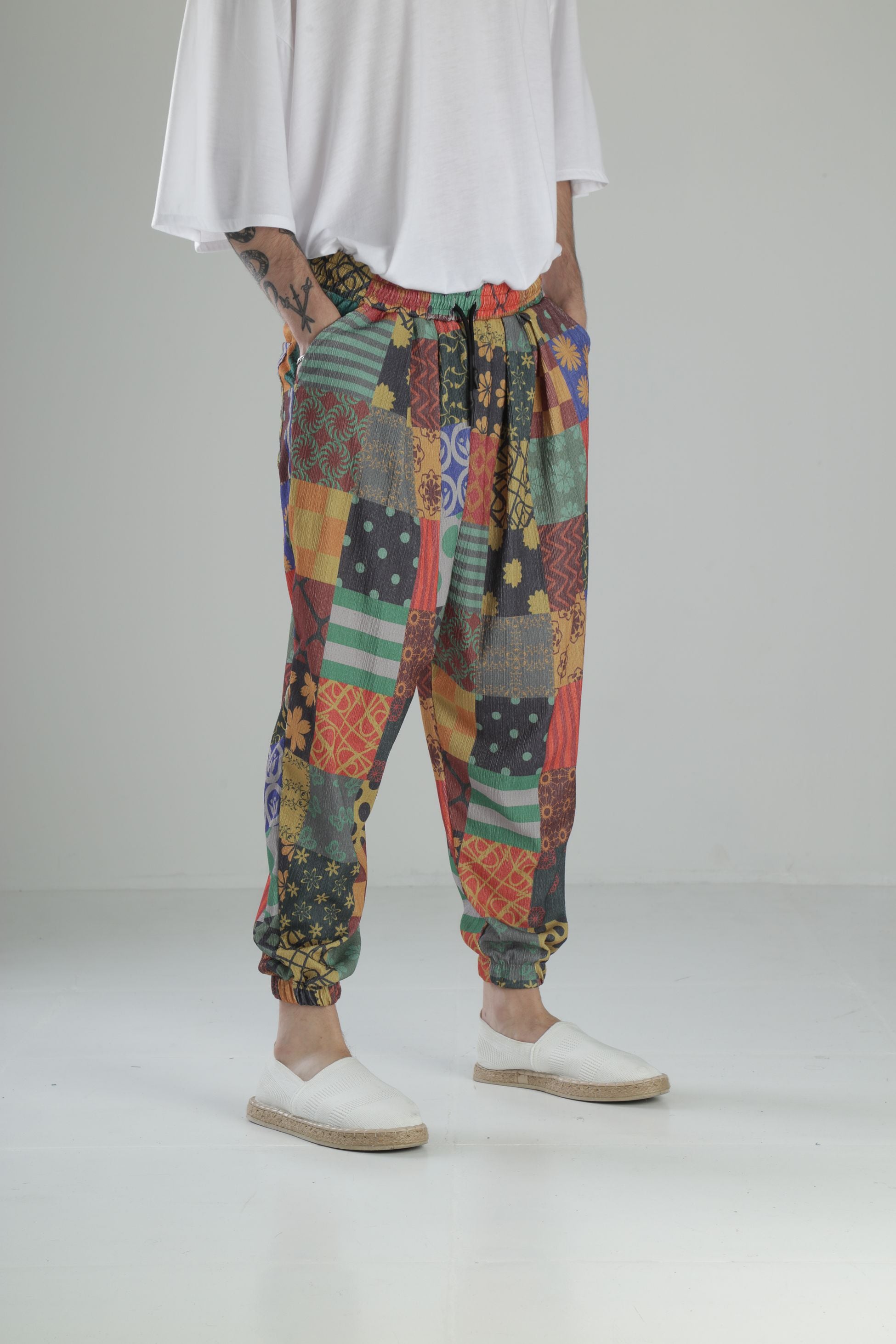 Renkli Desenli Bürümcük Kumaş Pileli Yarım Şalvar COC1953