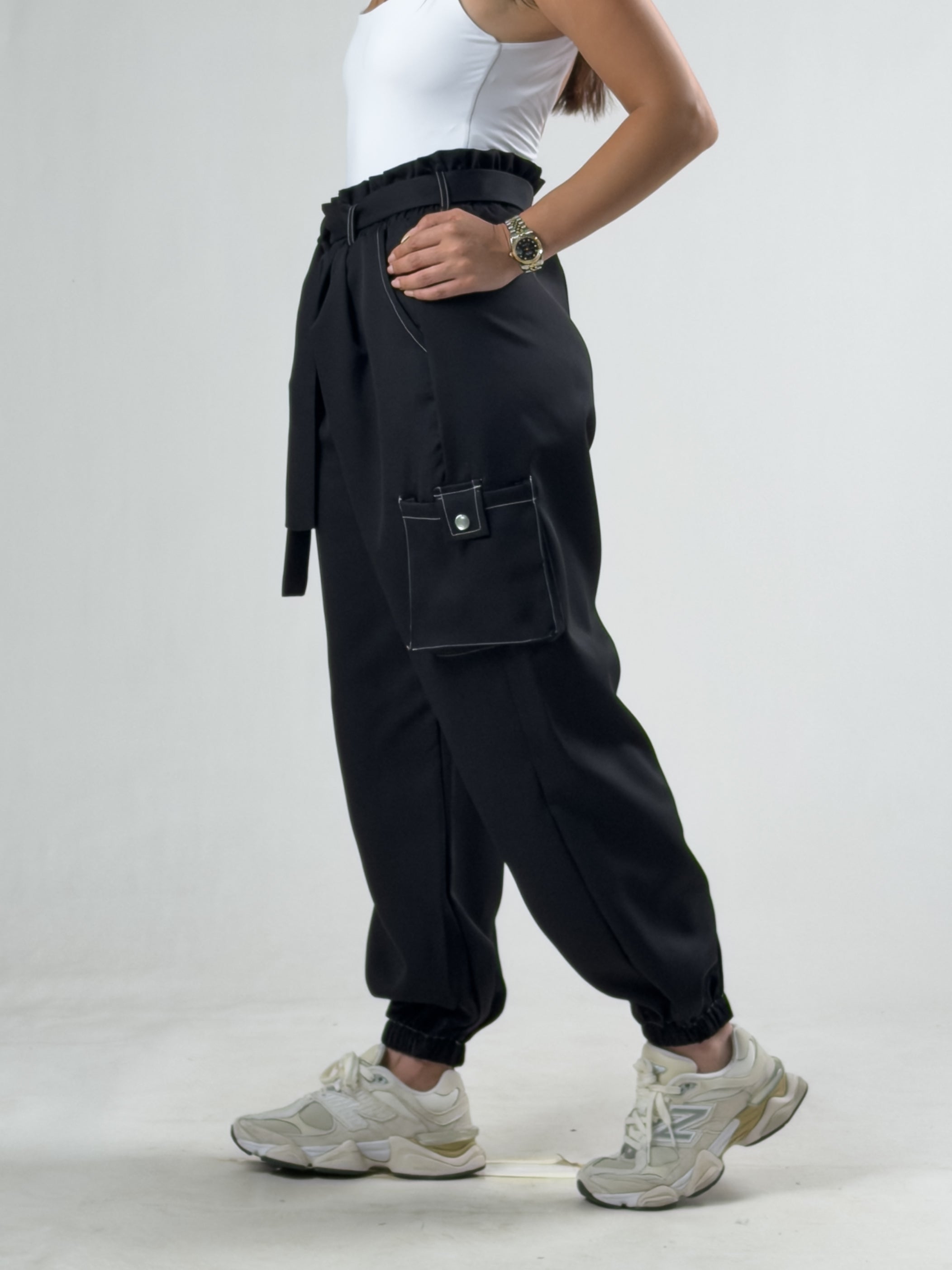 Siyah Kadın Bol Kesim Kargo Cepli Jogger Pantolon COC3322