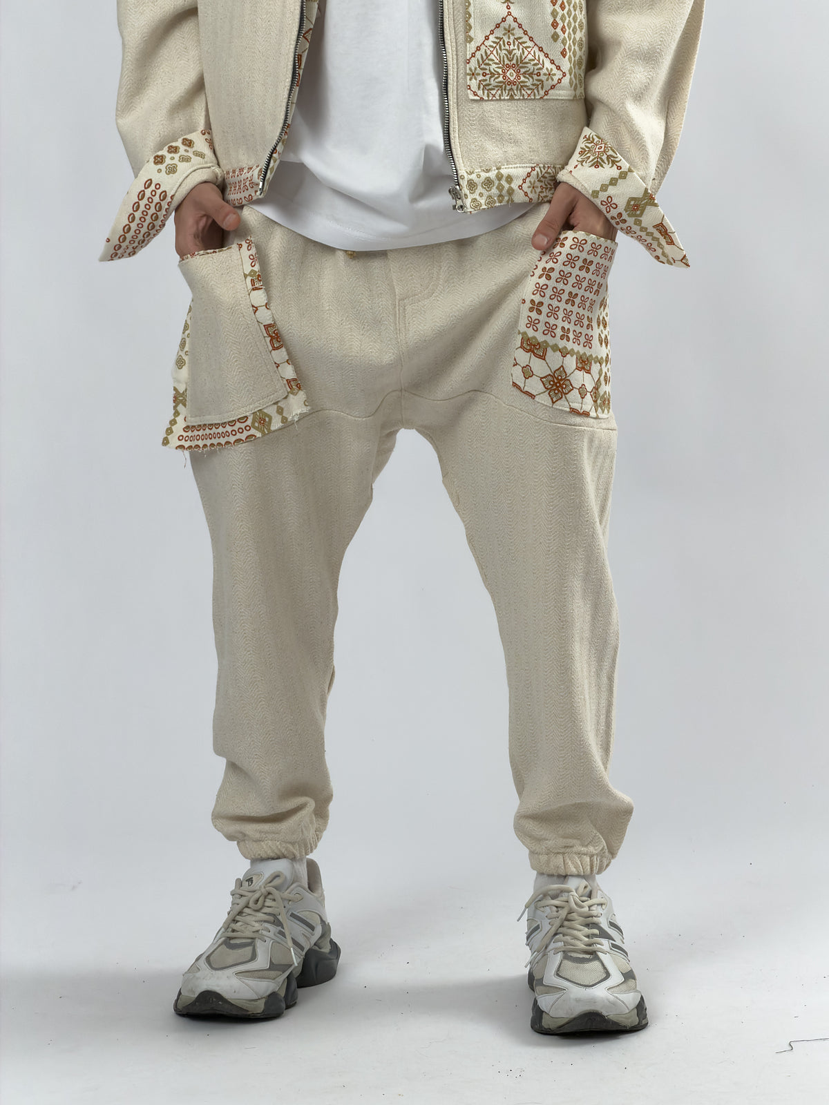 Turuncu Desenli Ekru Etnik Erkek Takım COC3397