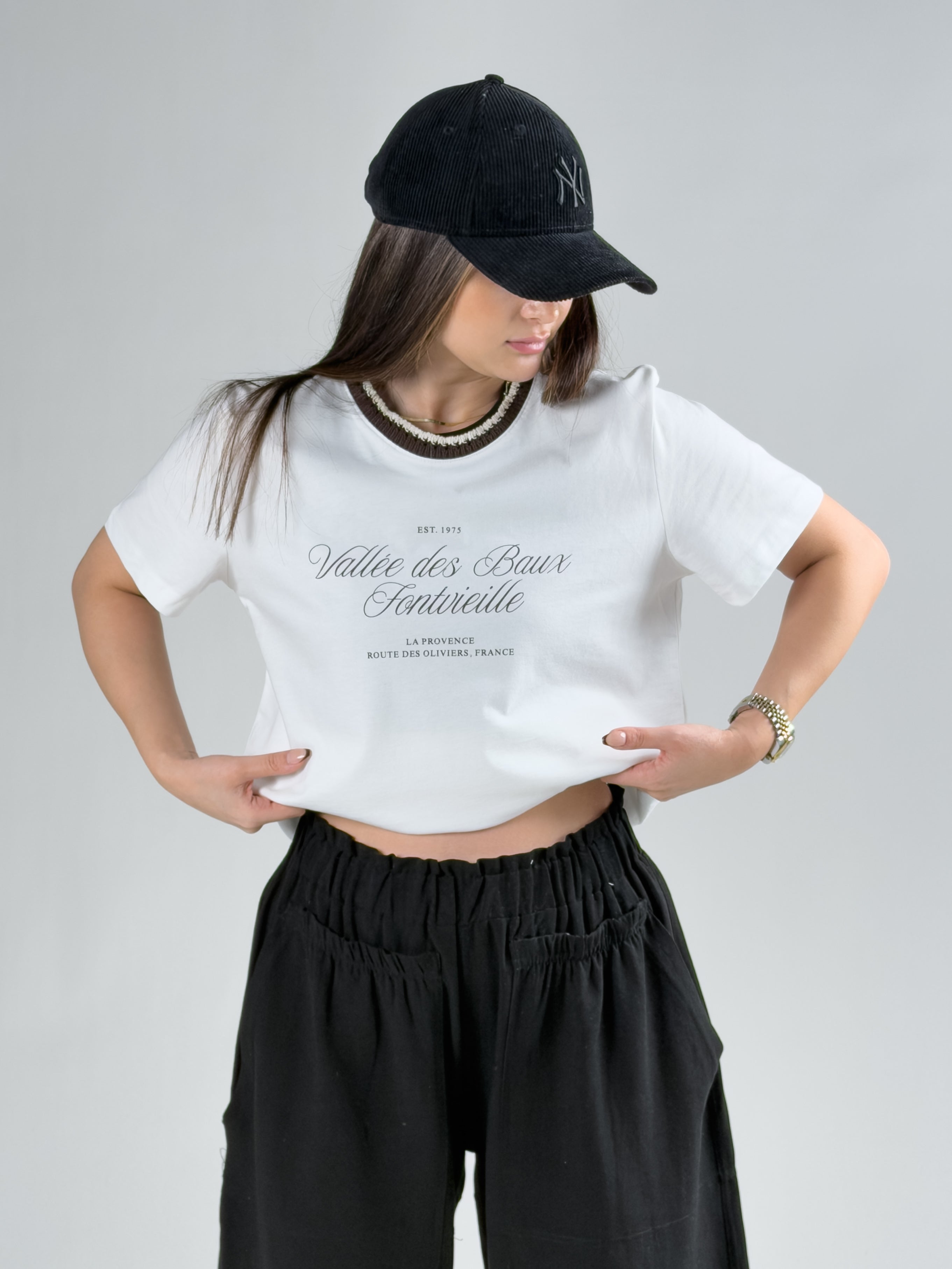 Yaka İşlemeli Kadın Kahverengi Basic T-Shirt COC3055