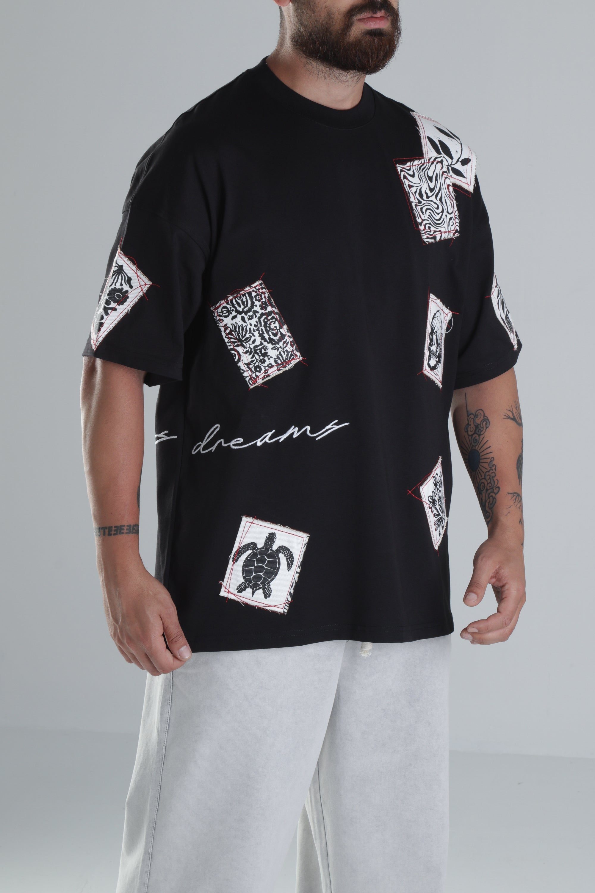 Yama Desenli Siyah Tasarım T-Shirt COC1302