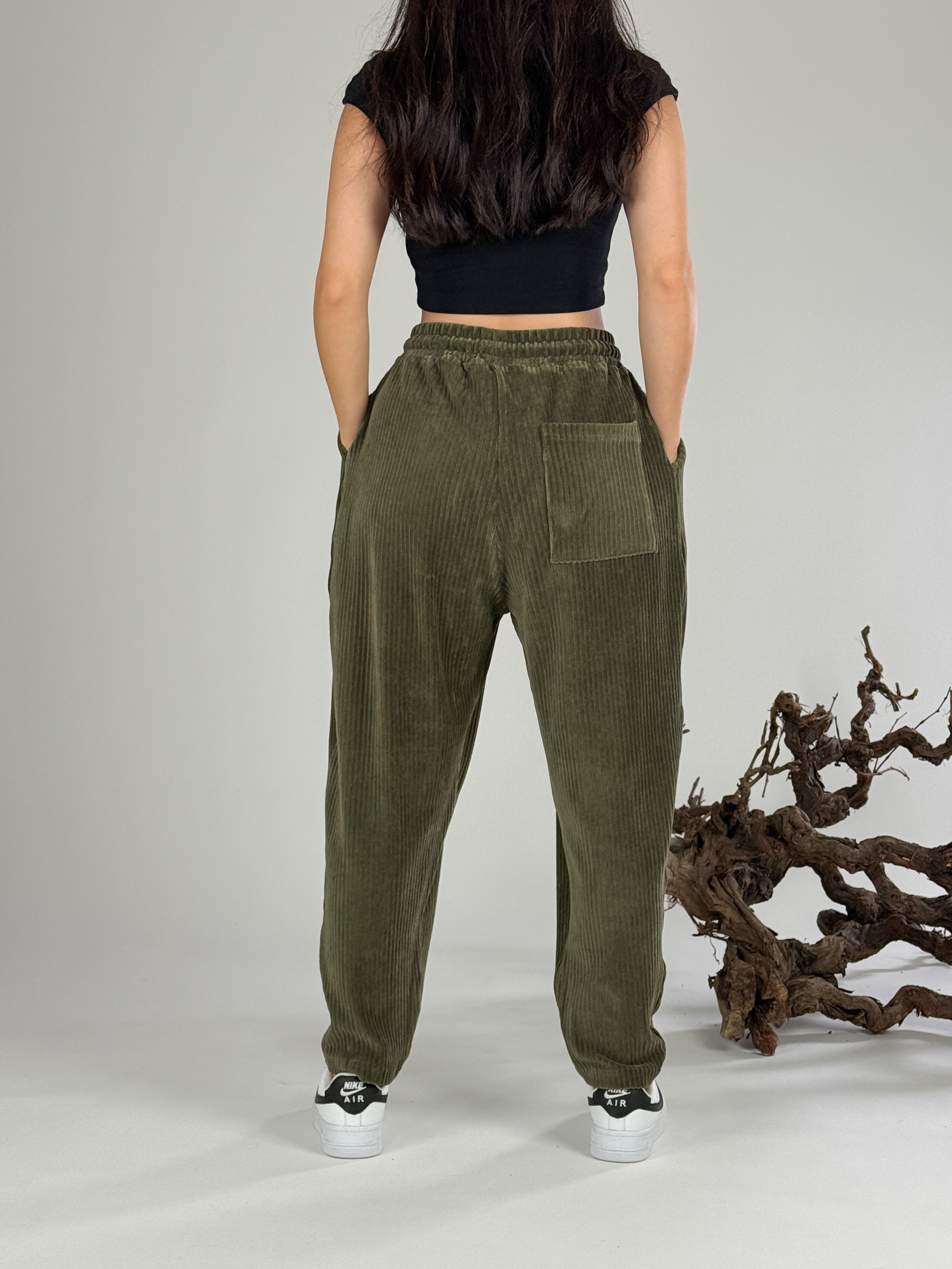 Yeşil Kadife Pileli Kadın Jogger Pantolon COC1058