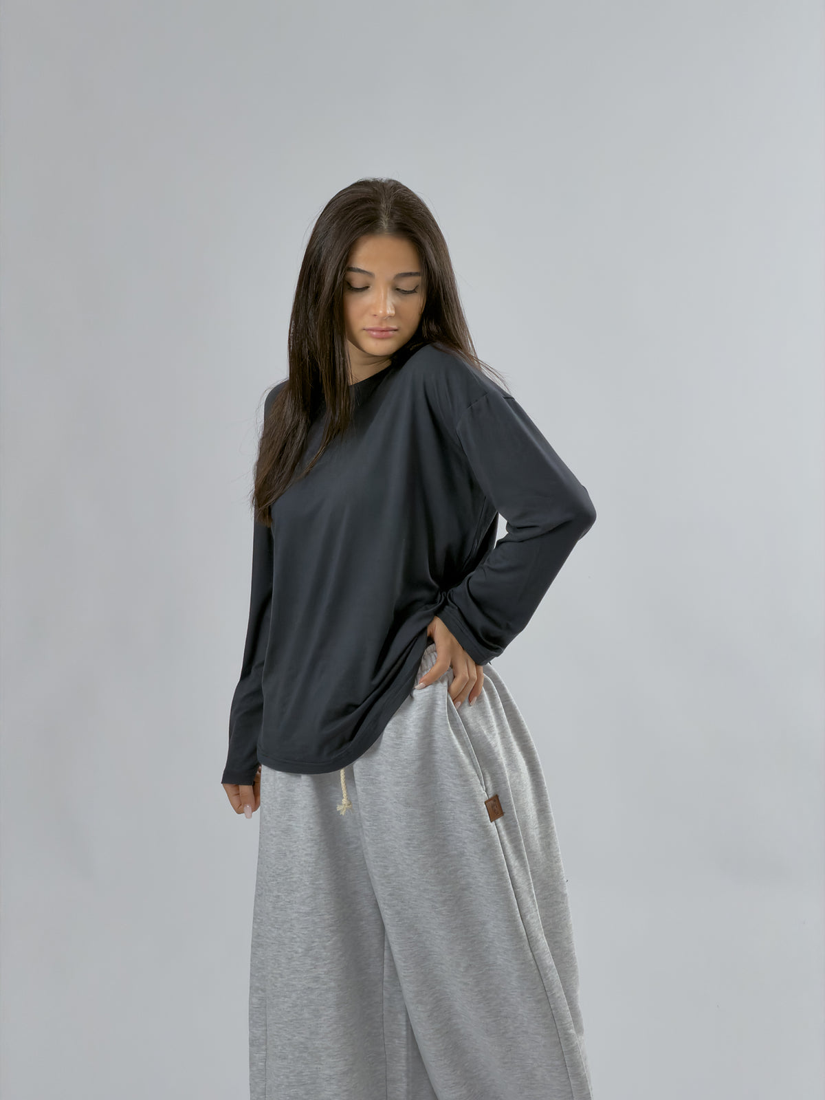 Antrasit Bisiklet Yaka Basic Kadın Sweatshirt COC3549