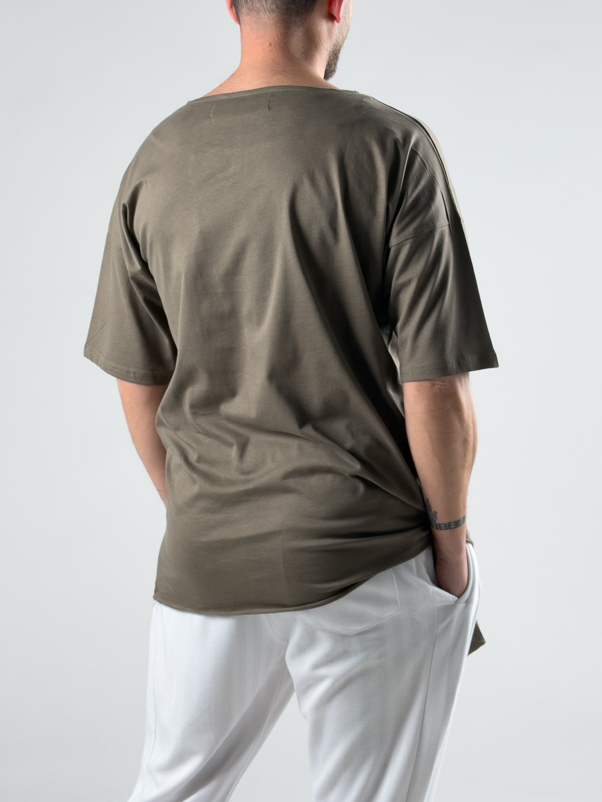 Asimetrik Haki Erkek T-Shirt COC2995