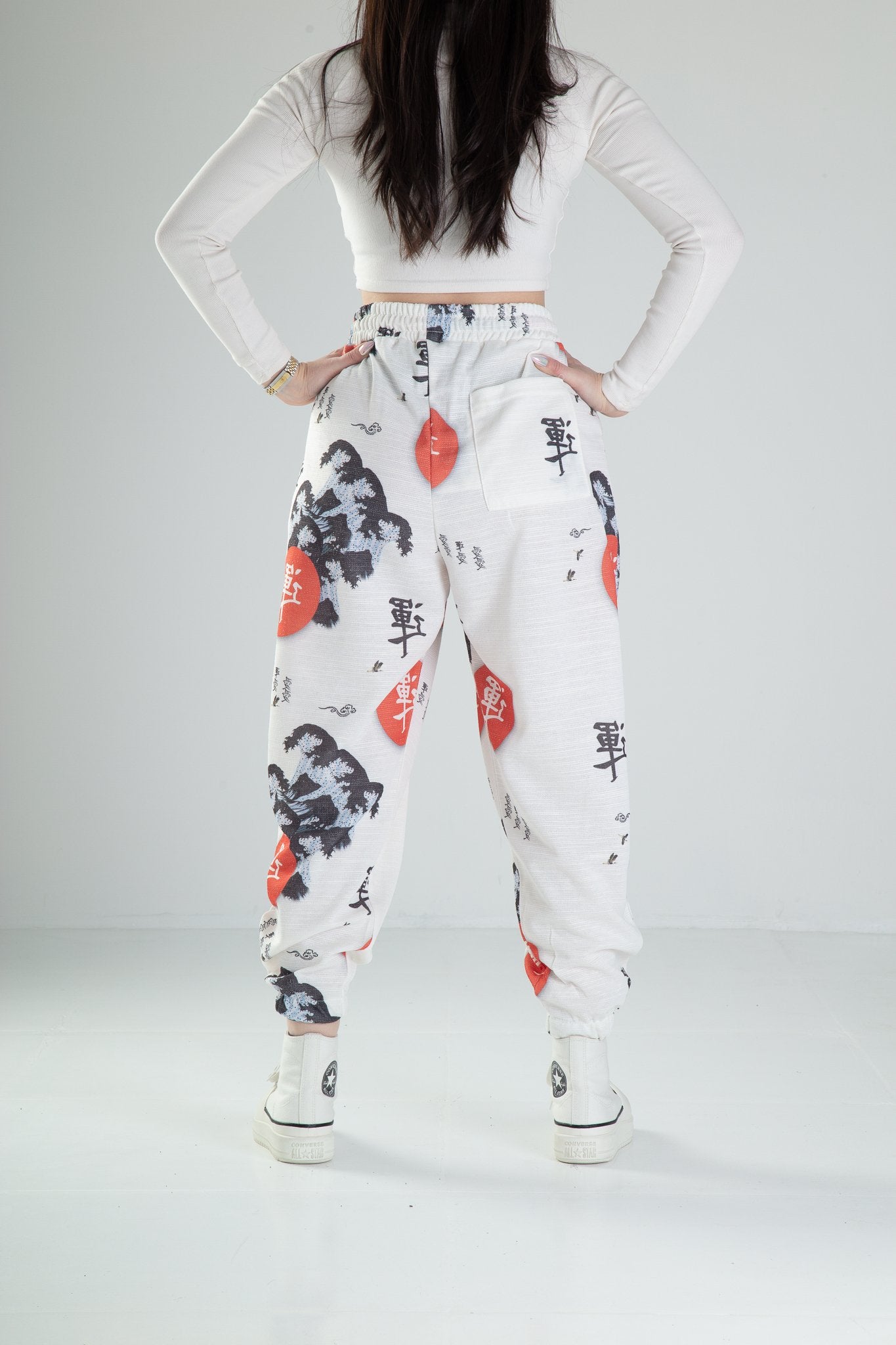 Beyaz Chinese Desenli Yarım Şalvar COC2430