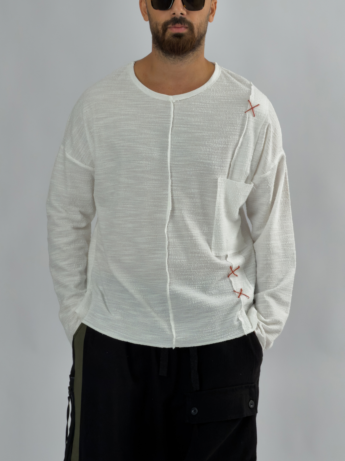 Cepli Tasarım Dikişli Beyaz Erkek Sweatshirt COC3459