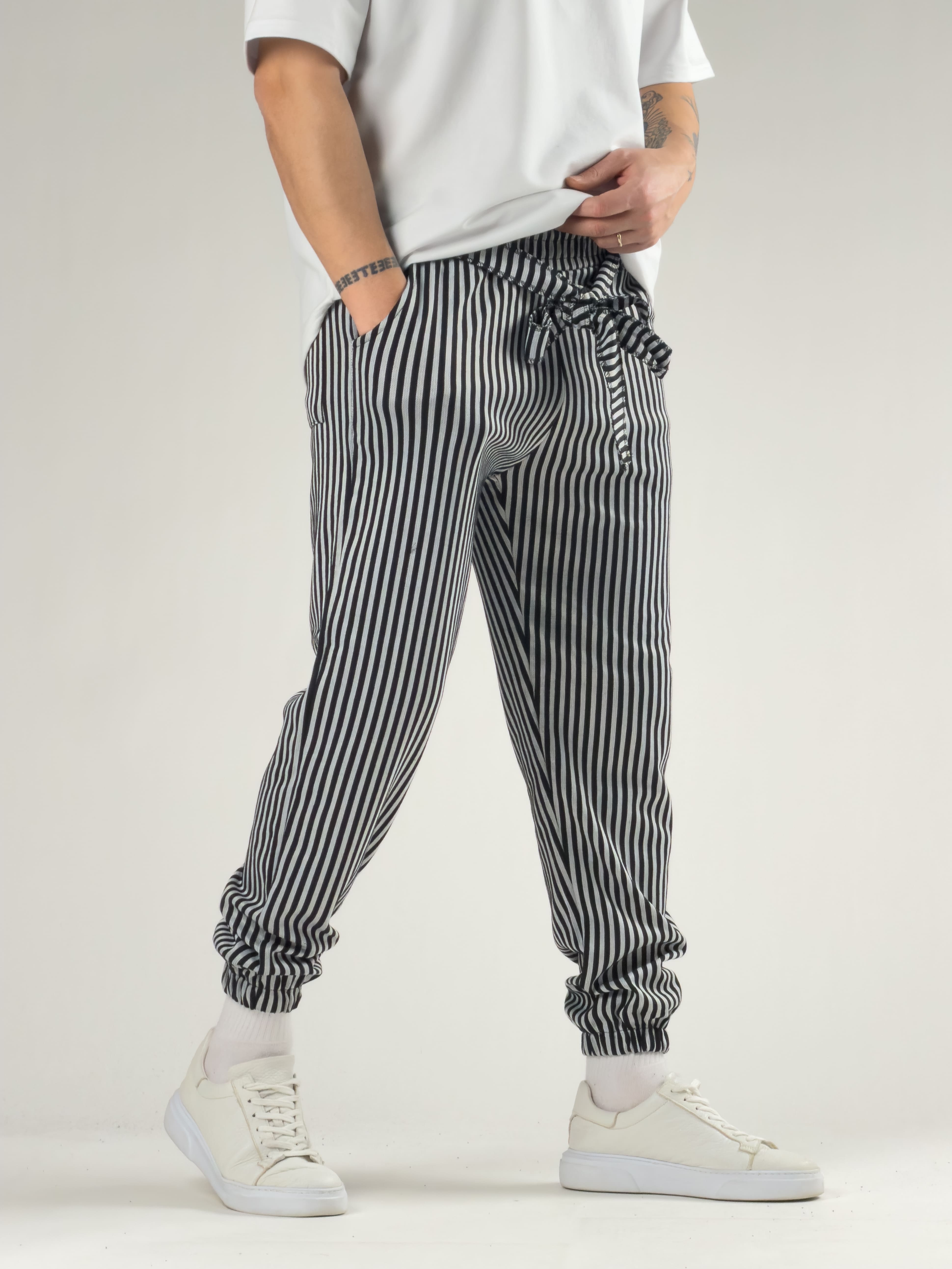 Çizgi Desenli Kemer Detaylı Jogger Pantolon COC2784