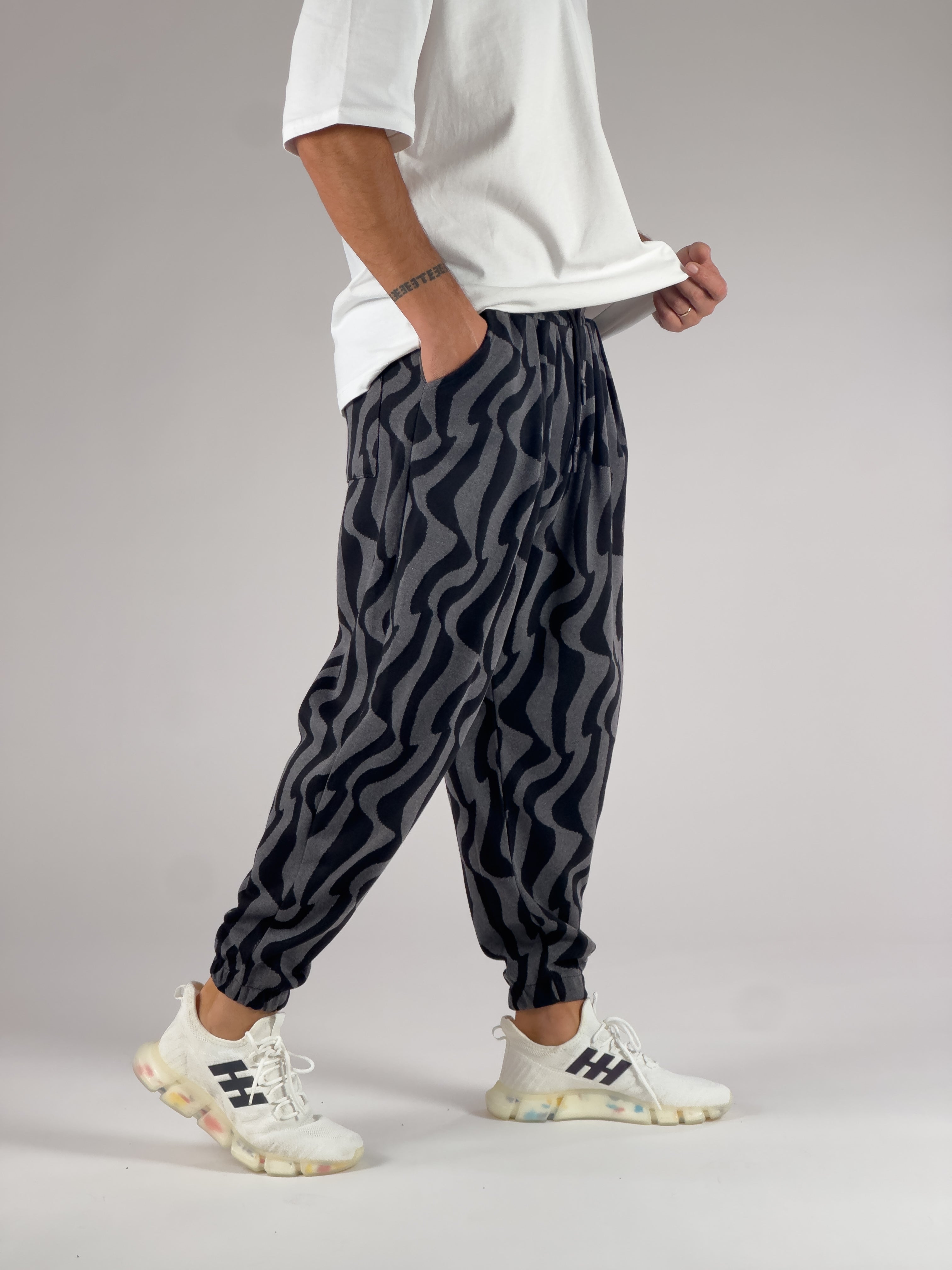 Dalga Desenli Pileli Erkek Jogger Pantolon COC1007