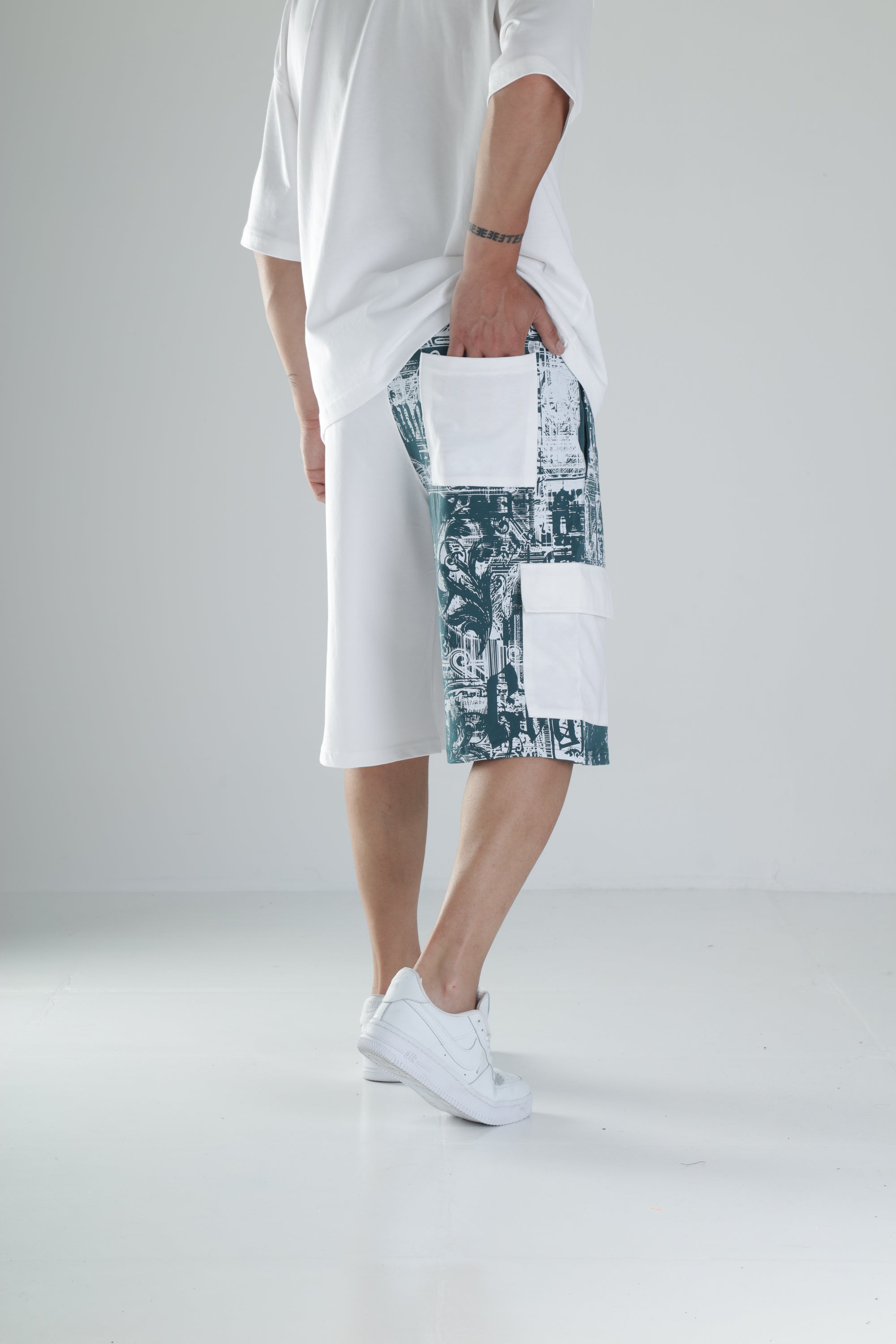 Desenli Tasarım Beyaz Şort COC1486