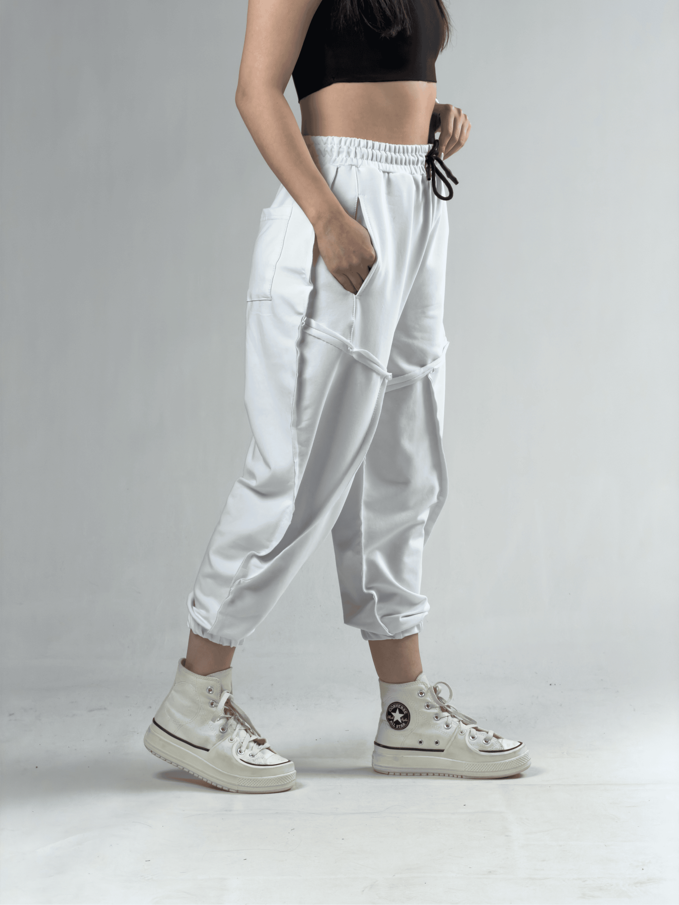 Dikiş Detaylı Beyaz Kadın Jogger Pantolon COC3149