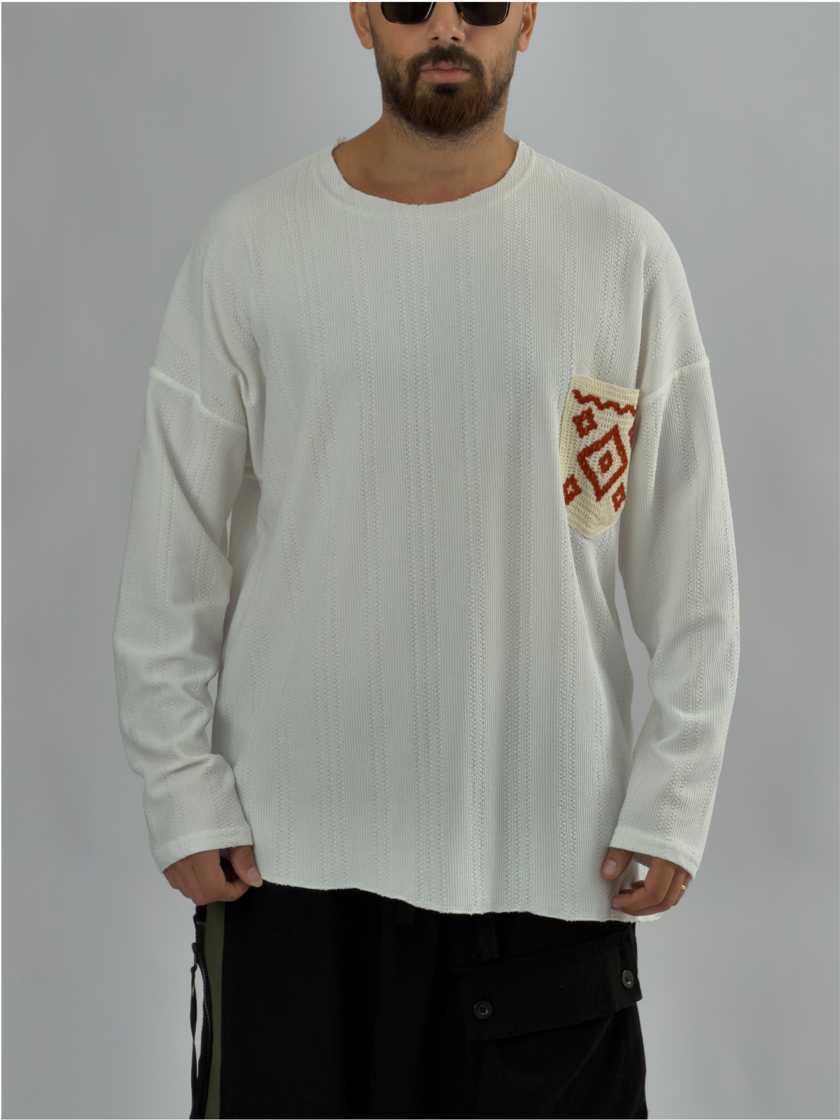 Etnik Cep Detaylı Beyaz Erkek Sweatshirt COC3454