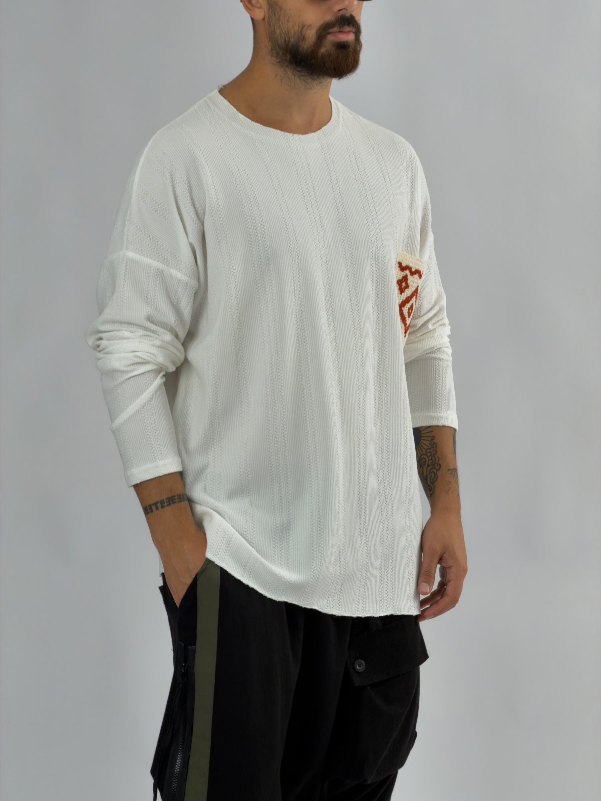 Etnik Cep Detaylı Beyaz Erkek Sweatshirt COC3454