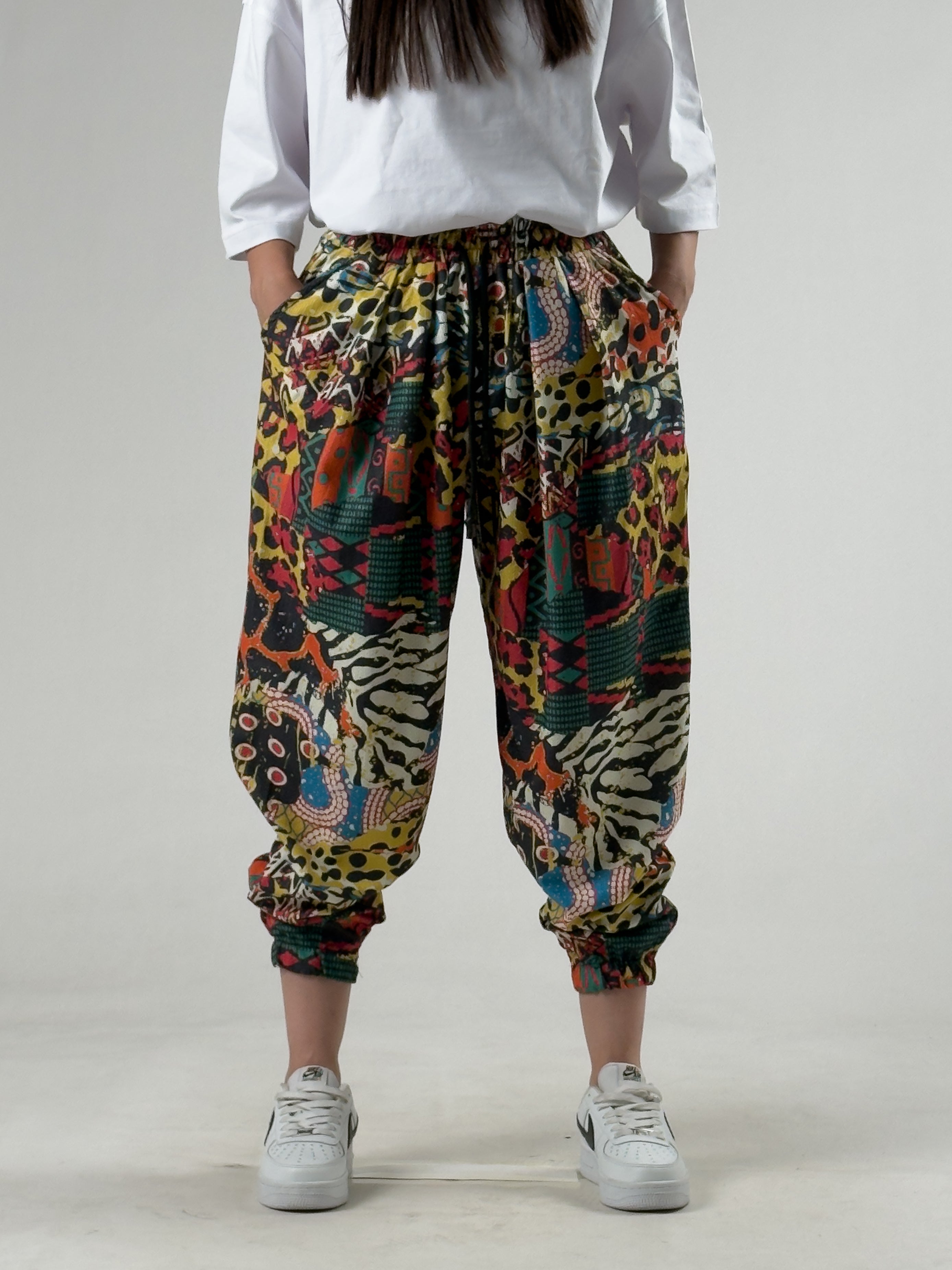 Etnik Desenli Bürümcük Pileli Kadın Jogger Pantolon COC3306