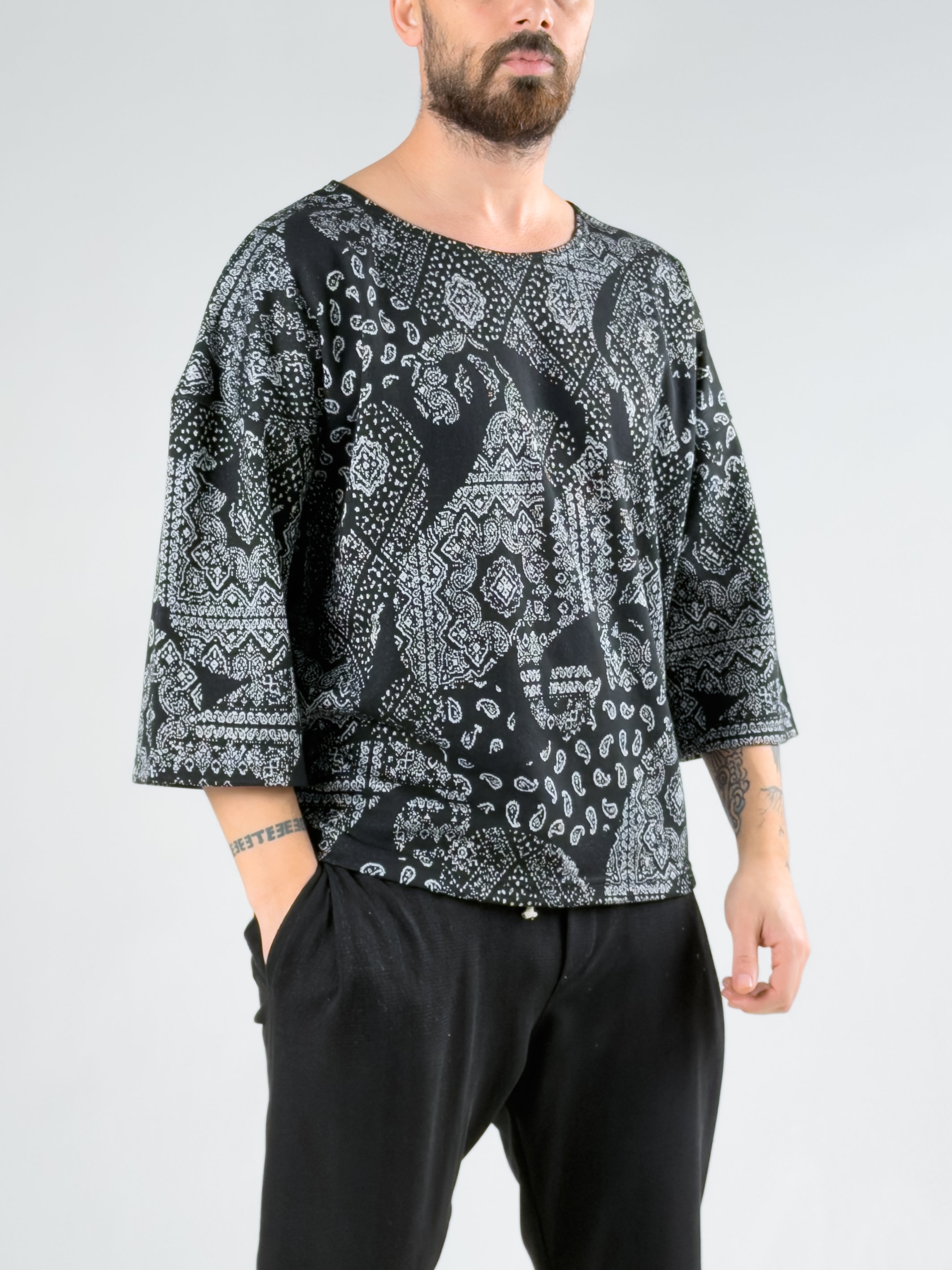 Etnik Desenli Erkek Fakir Kol T-shirt COCK0049