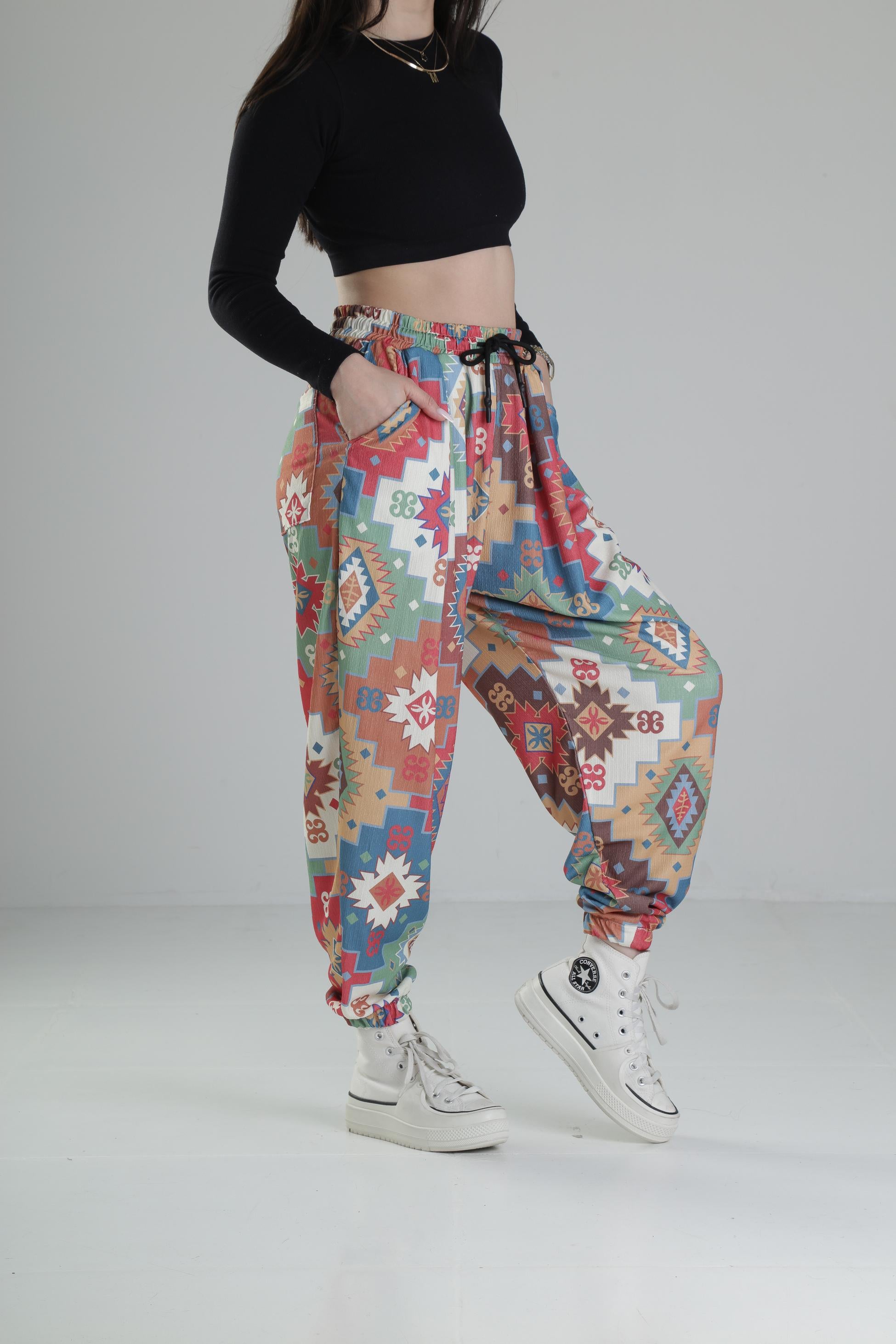 Etnik Desenli Pileli Jogger COC2243