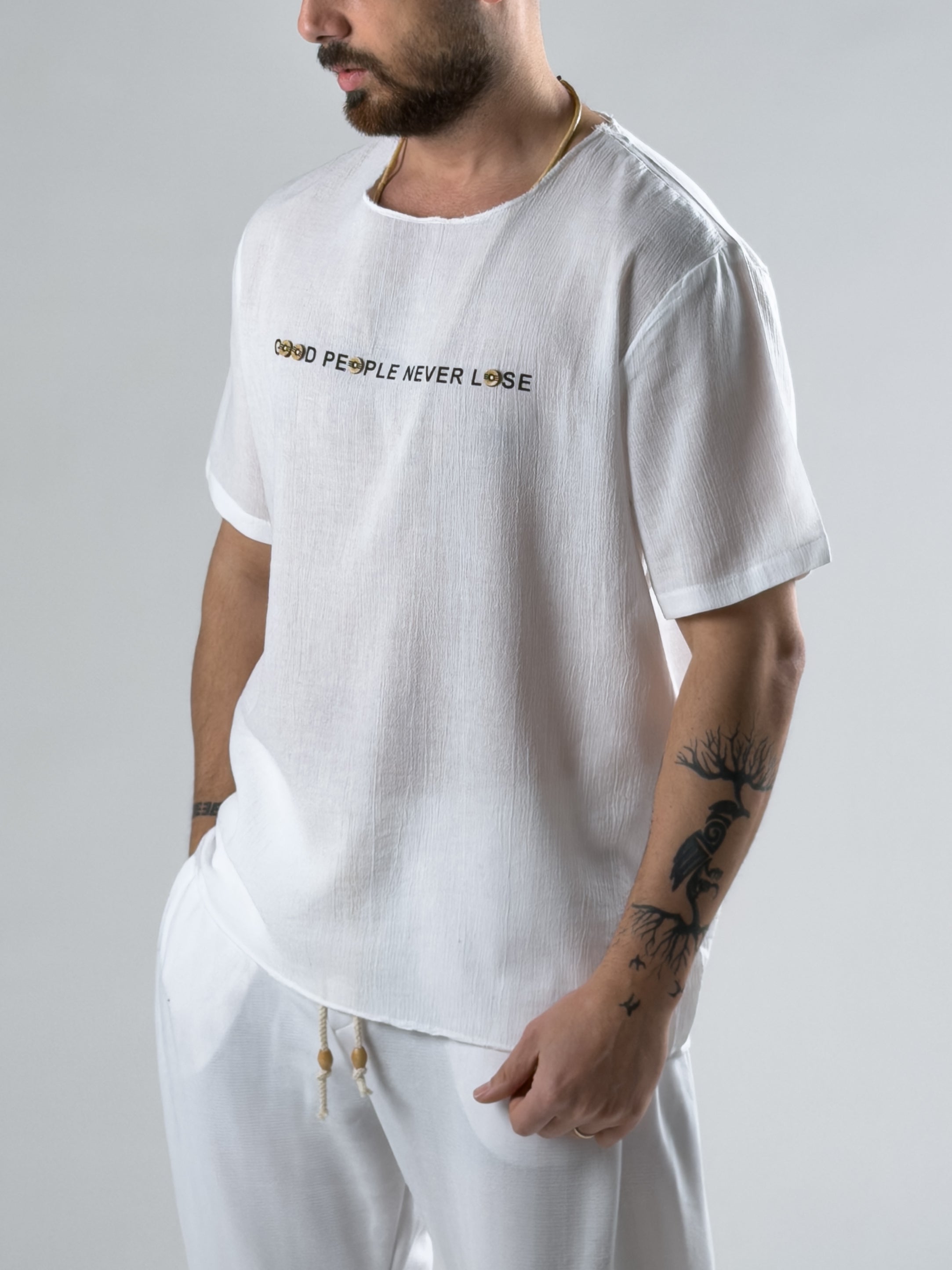Good People Beyaz Tasarım T-Shirt COC2986