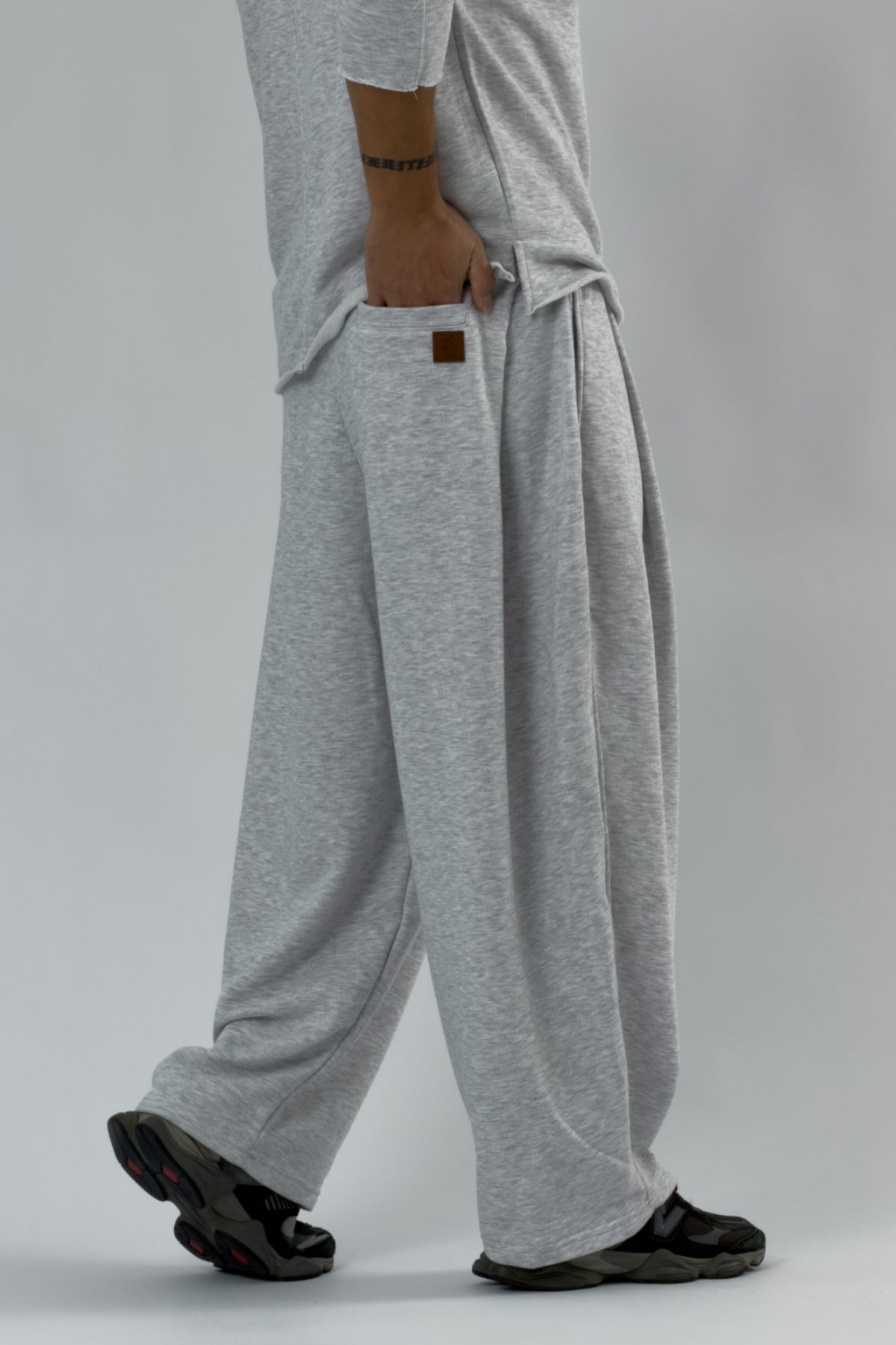 Gri Beli Bağcıklı Pileli Oversize Erkek Baggy Pantolon COC3660