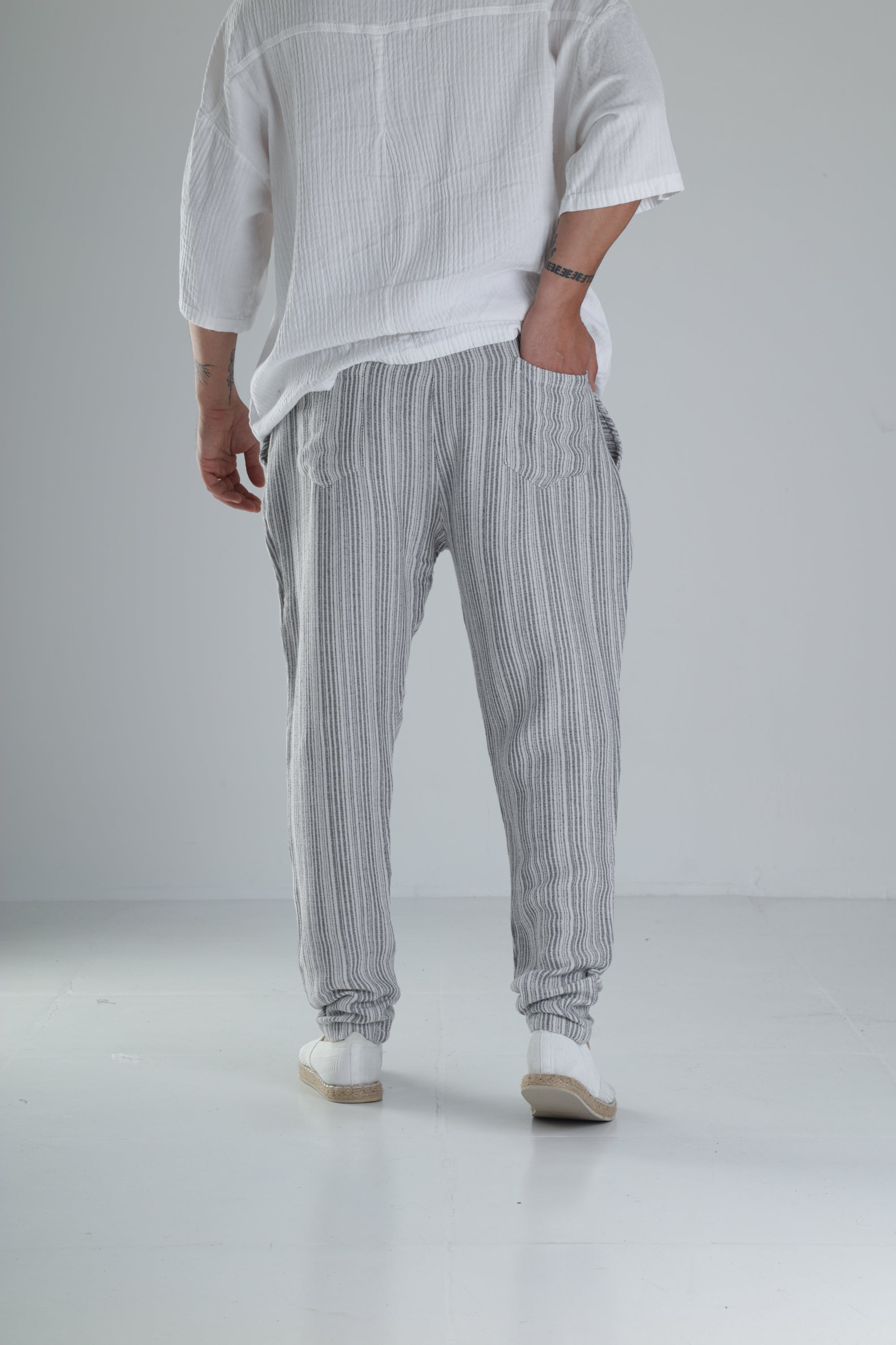 Gri Çizgili Müslin Keten Baggy Pantolon COC1357