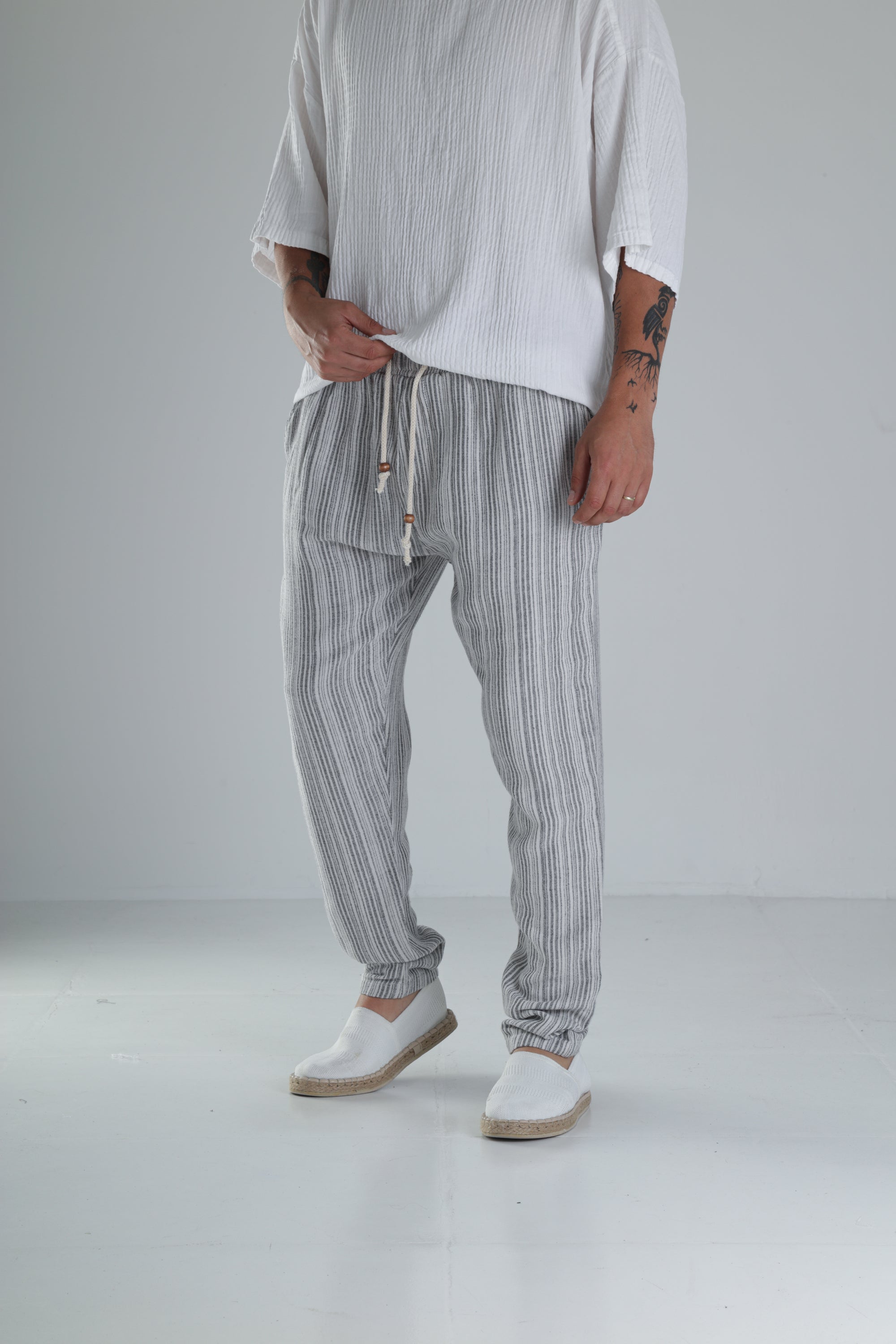 Gri Çizgili Müslin Keten Baggy Pantolon COC1357