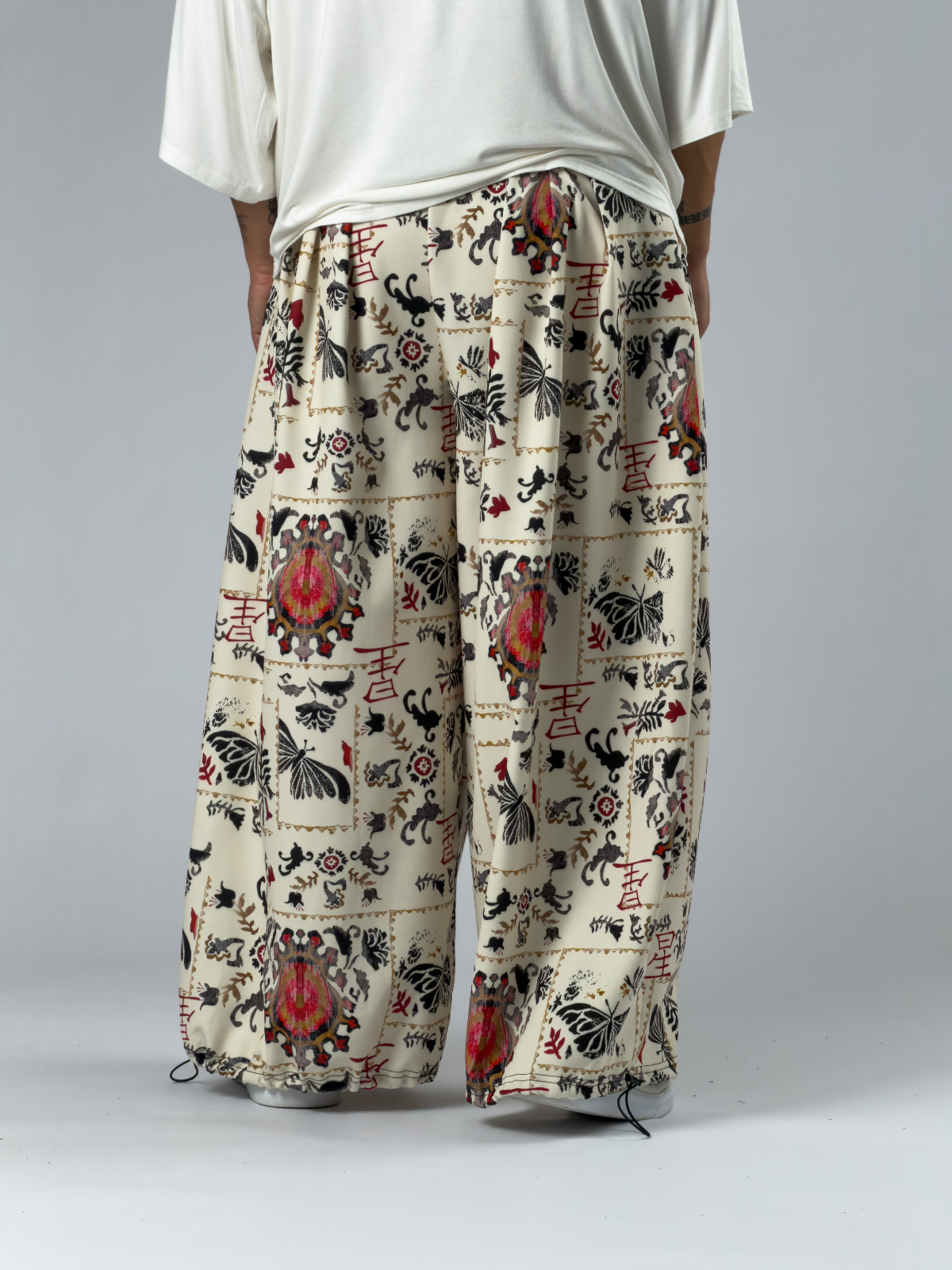 Kelebek Paça Ayarlamalı Süper Oversize Krem Erkek Pantolon COC3377