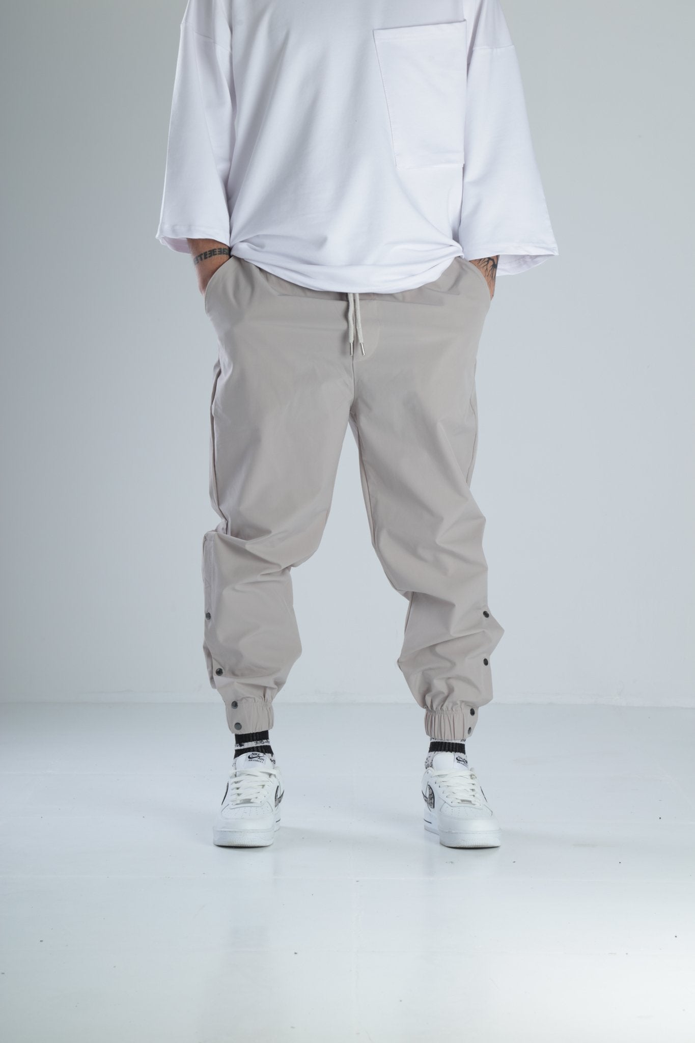 Paça Detaylı Bej Jogger Pantolon COC2077
