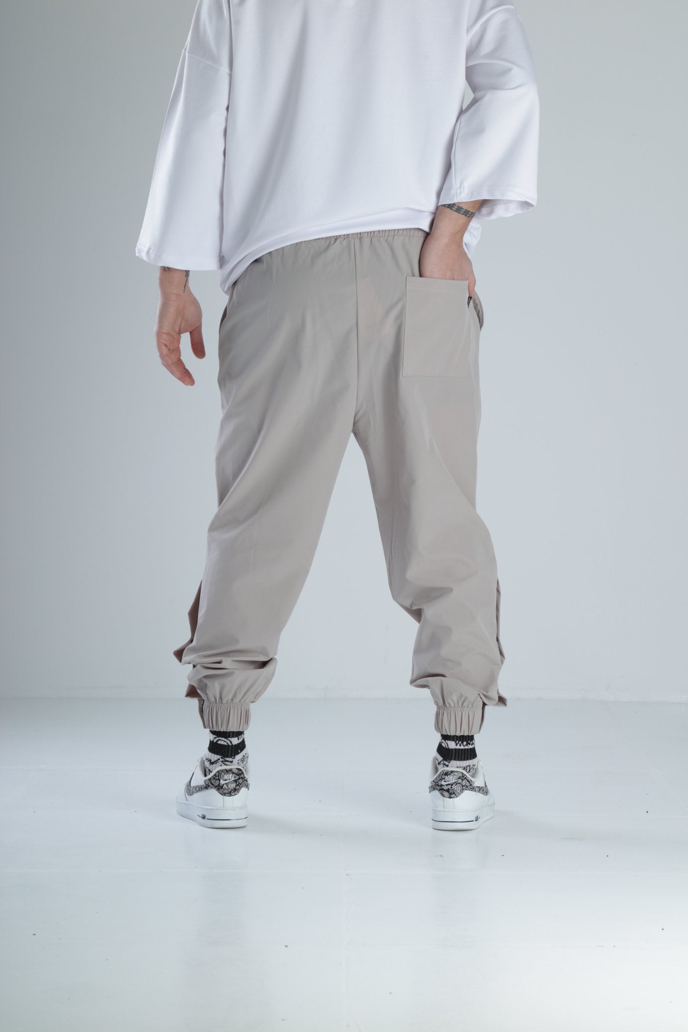 Paça Detaylı Bej Jogger Pantolon COC2077