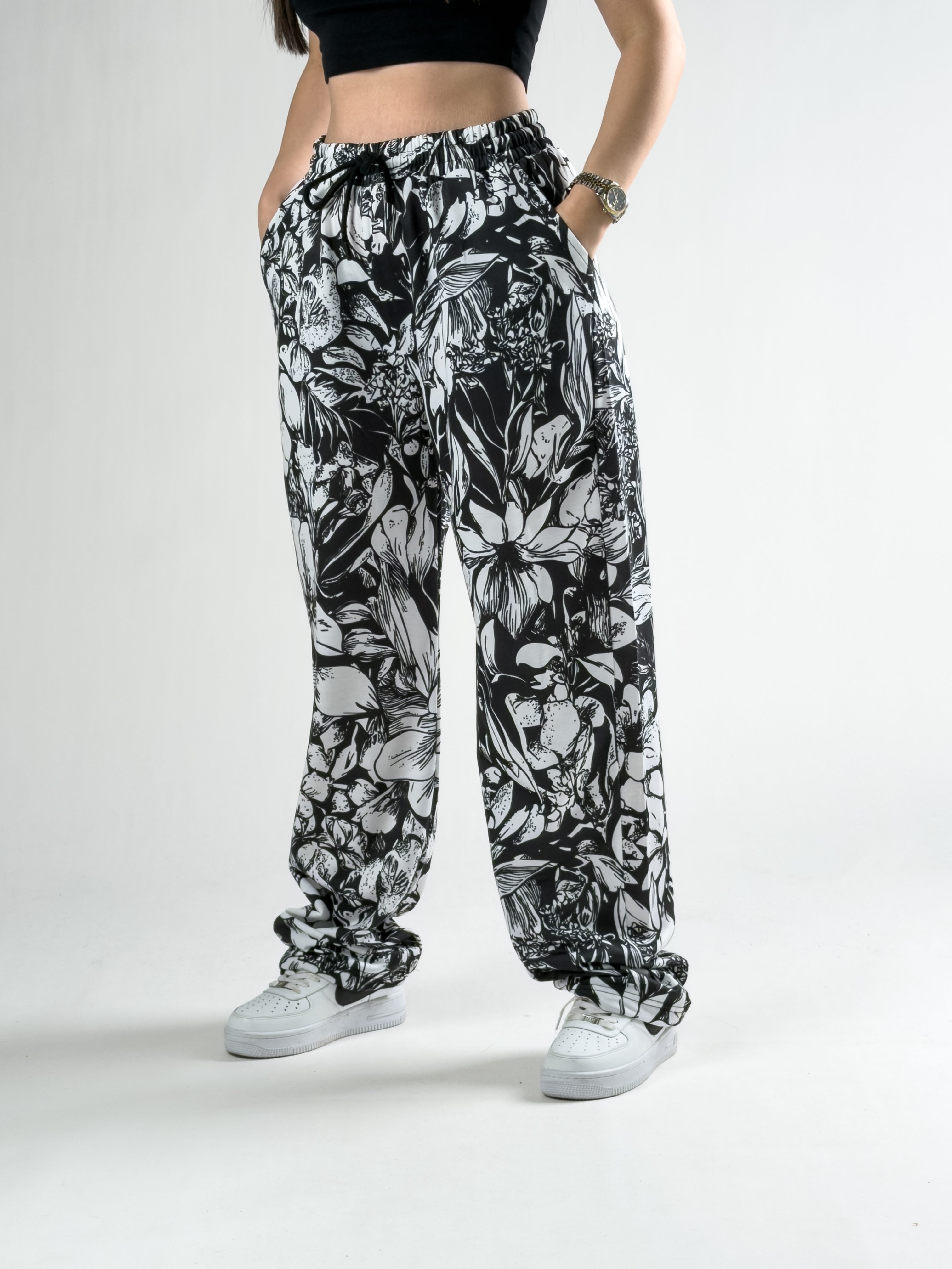Paça Ayarlamalı Gül Desenli Kadın Jogger Pantolon COC2803