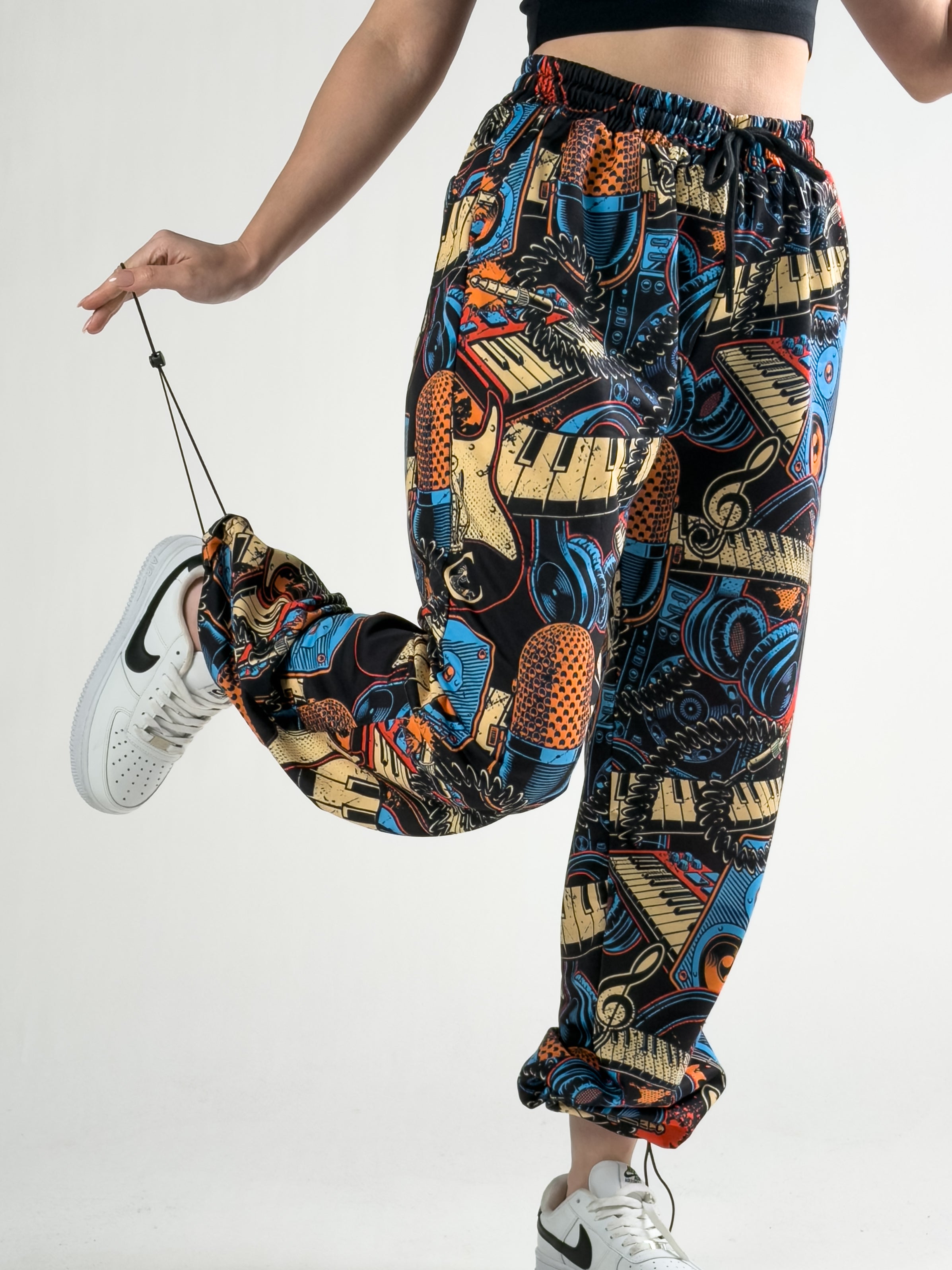 Paça Ayarlamalı Müzik Desenli Jogger Pantolon COC2805