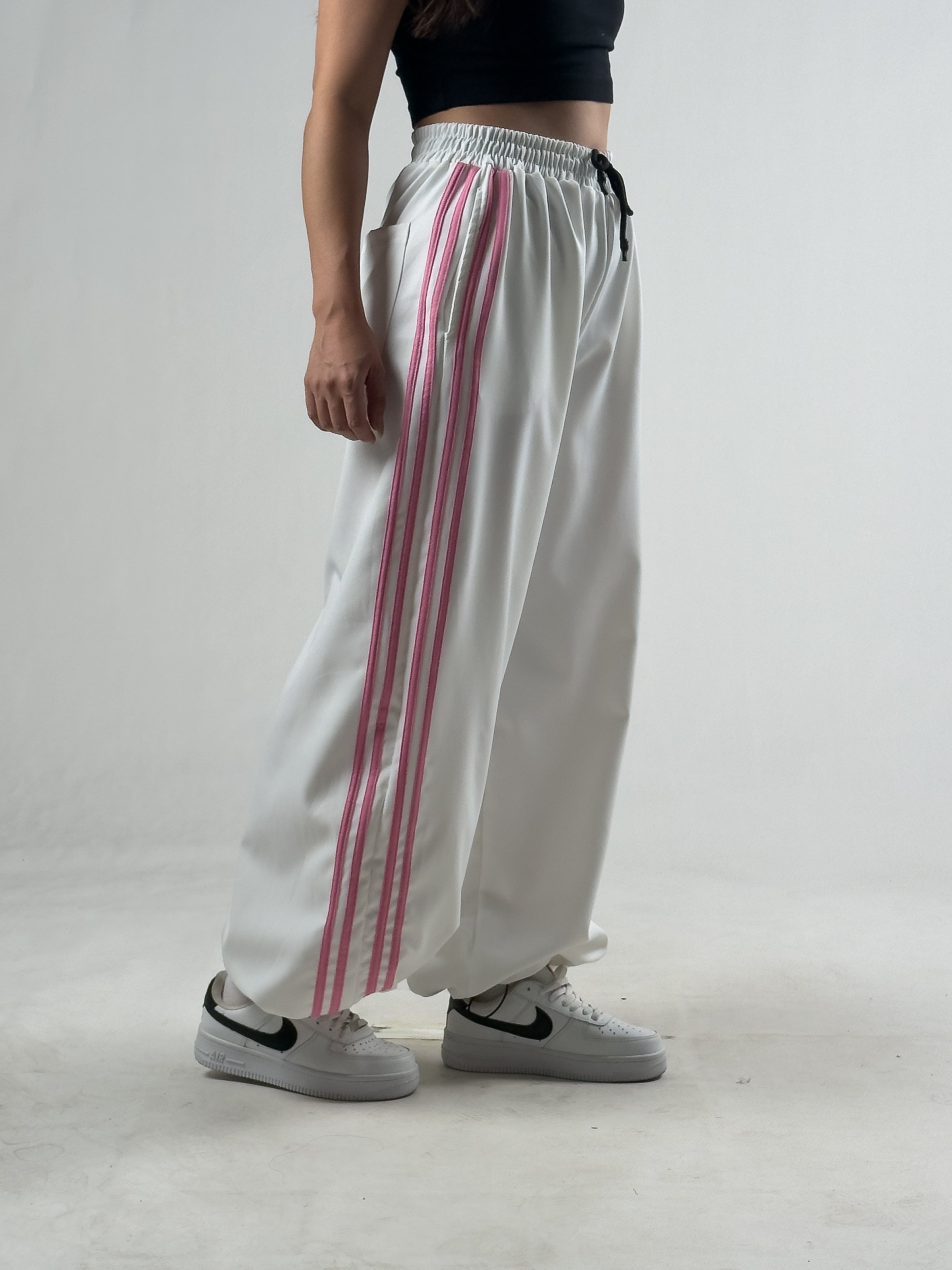 Paça Ayarlamalı Pembe Şeritli Ekru Kadın Baggy Pantolon COC3324