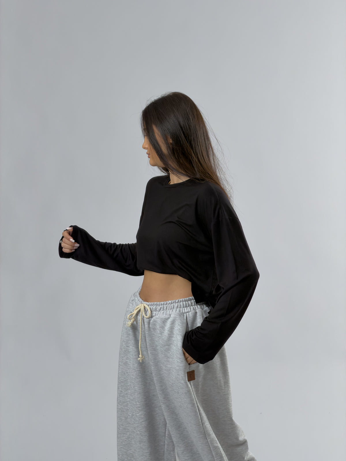 Siyah Bisiklet Yaka Basic Kadın Sweatshirt COC3541