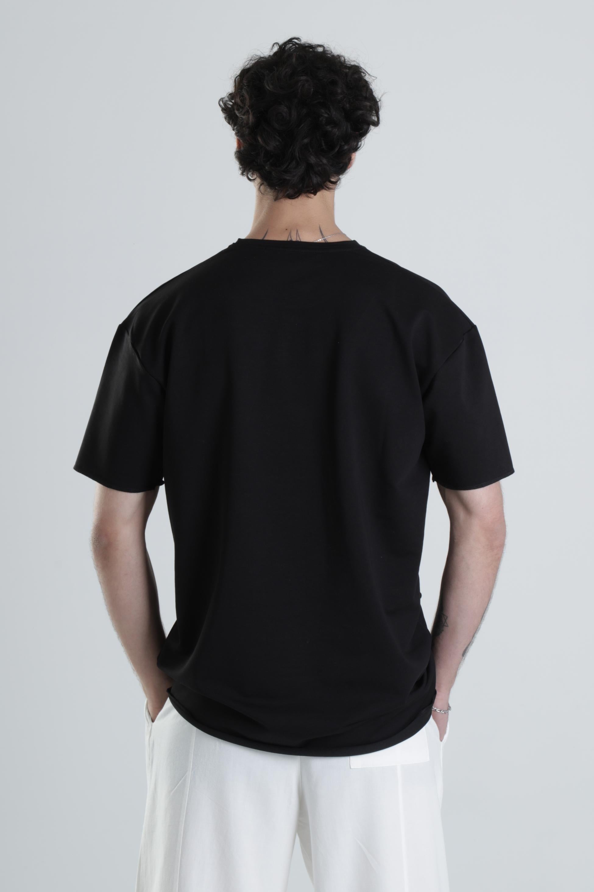 Siyah Halat Detaylı Tasarım T-Shirt COC1980