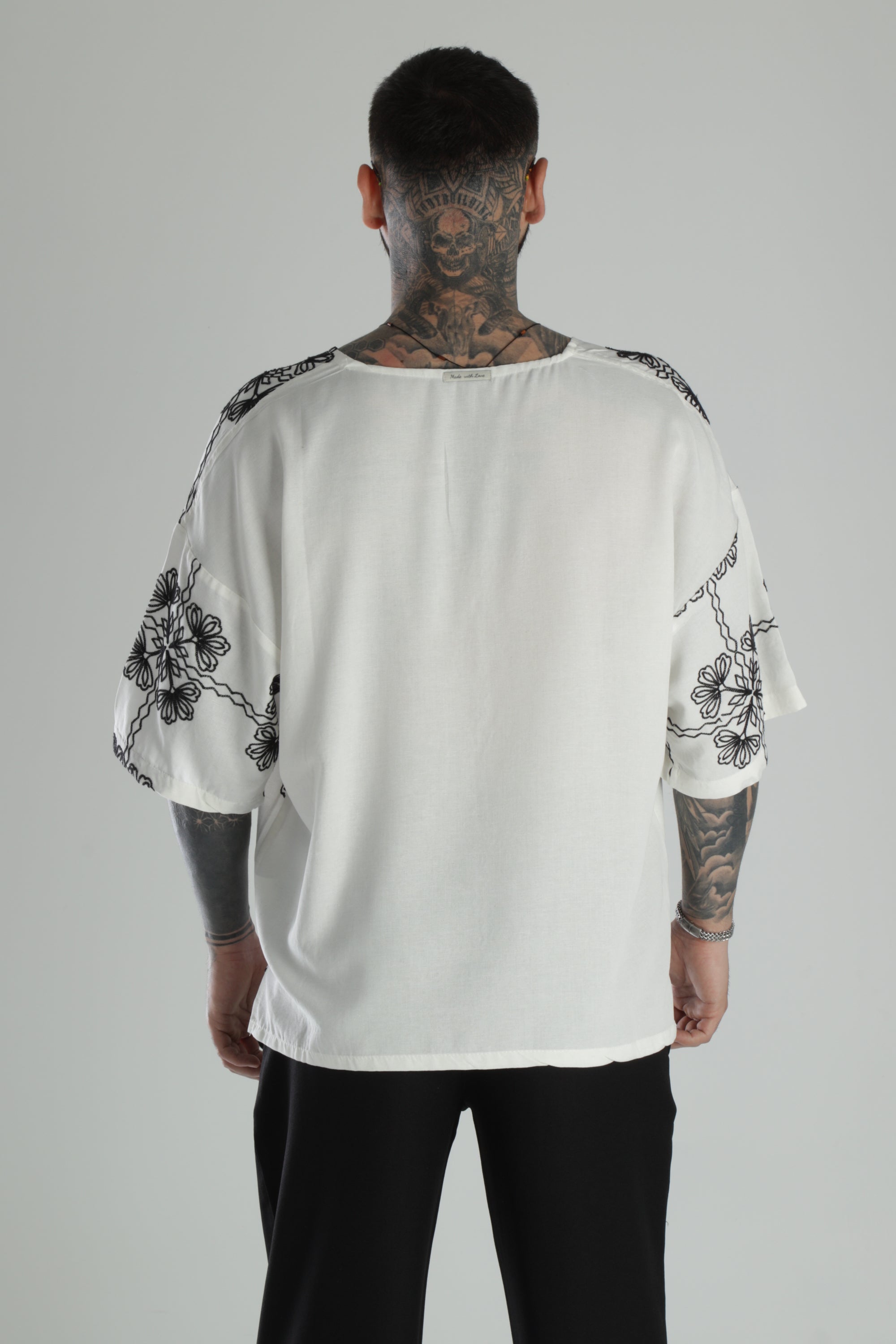 Siyah Nakış İşlemeli Oversize T-Shirt COC1475
