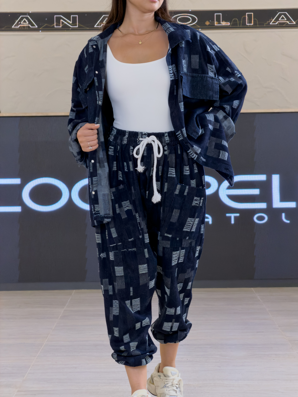Tasarım İpli Lacivert Denim Kadın Takım COC3394