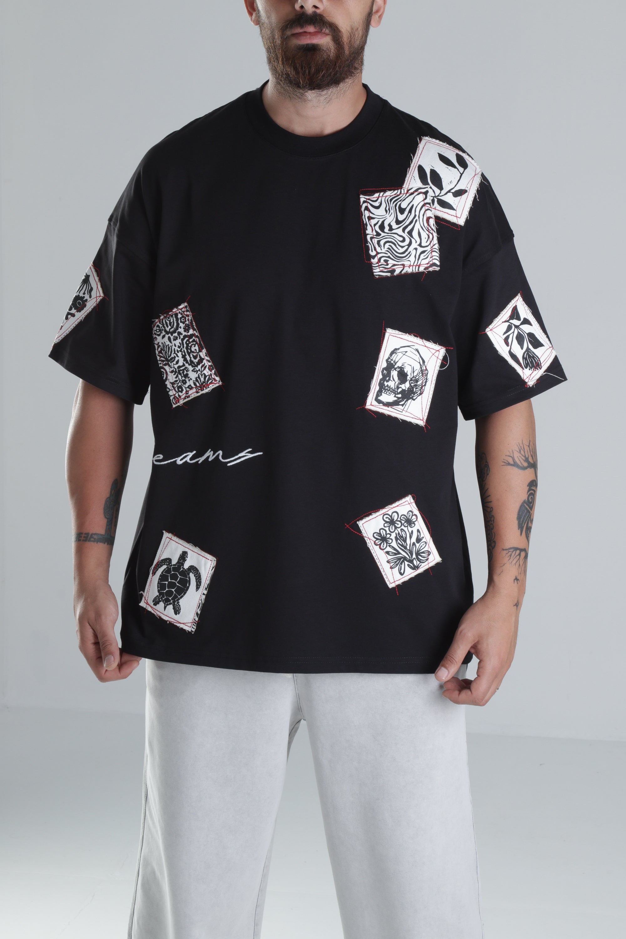 Yama Desenli Siyah Tasarım T-Shirt COC1302
